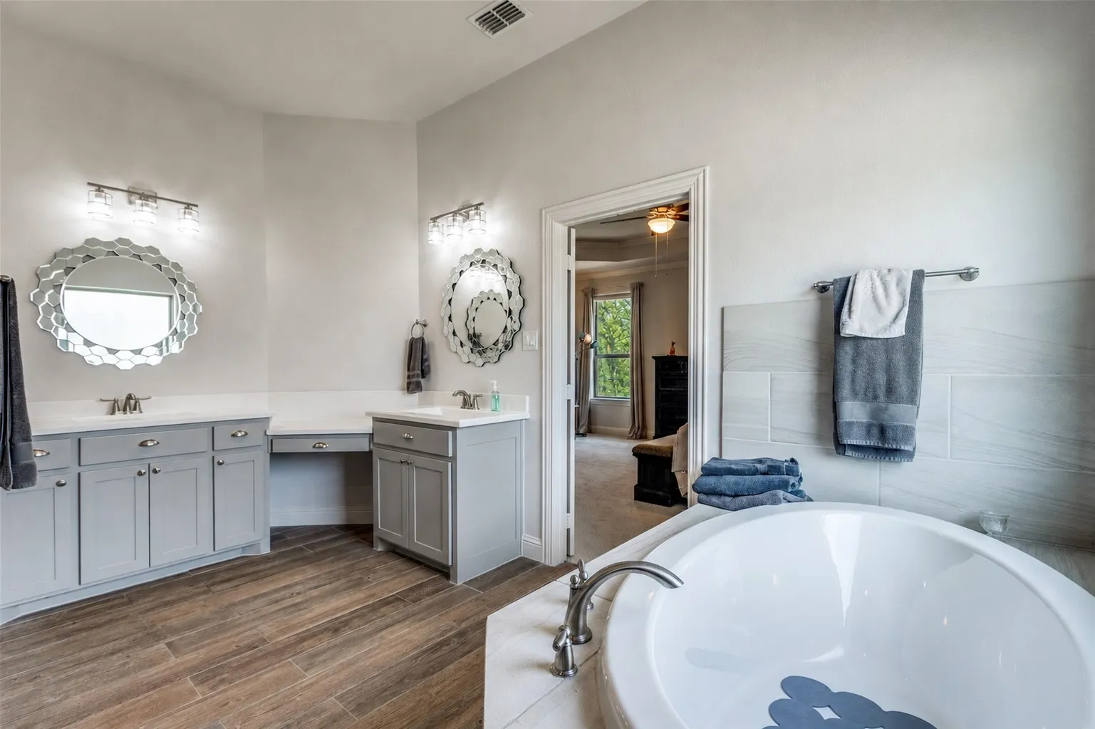 Single Family Residence For Sale in Collin County , 8525 Forest Creek Lane, Anna, Texas 75409, 4 Bedroom, 3 Bathroom, 3 Garage spaces, 2,448 Sqft, built in 2018, Preowned, mls#21210440, Real Estate Agent in Anna, Homes For Sale in Collin county, Homes For Sale in Anna, Realtor in Anna Texas, Real Estate Brokerage Independent Realty Texas, Luminita Cordes Realtor