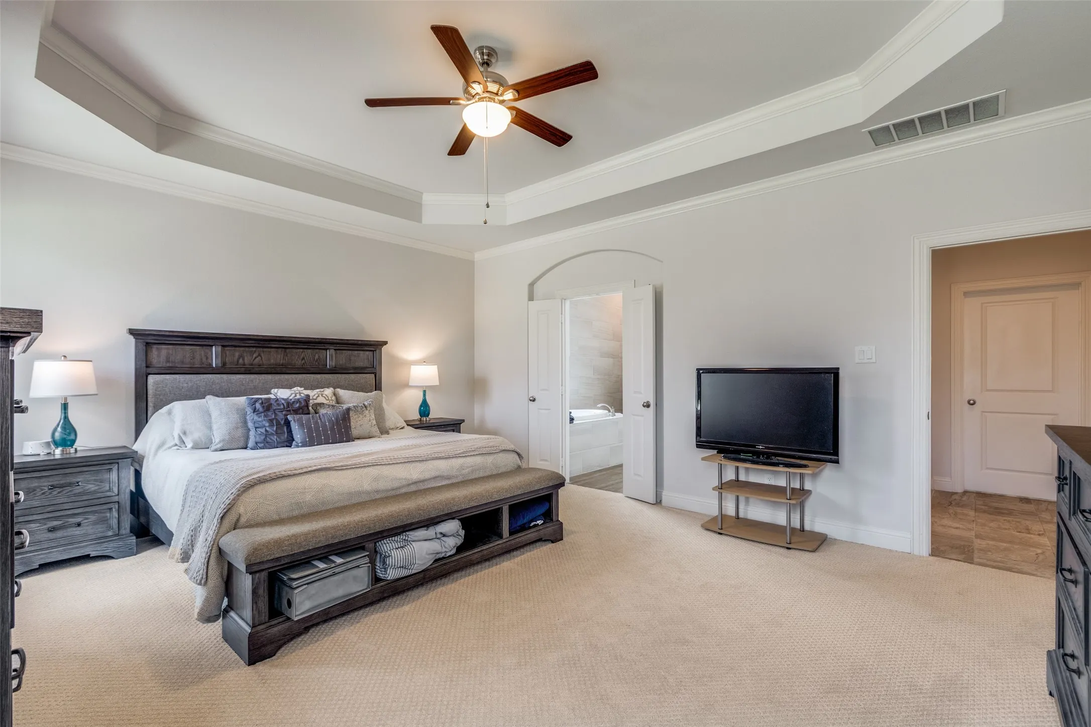 Single Family Residence For Sale in Collin County , 8525 Forest Creek Lane, Anna, Texas 75409, 4 Bedroom, 3 Bathroom, 3 Garage spaces, 2,448 Sqft, built in 2018, Preowned, mls#21210440, Real Estate Agent in Anna, Homes For Sale in Collin county, Homes For Sale in Anna, Realtor in Anna Texas, Real Estate Brokerage Independent Realty Texas, Luminita Cordes Realtor