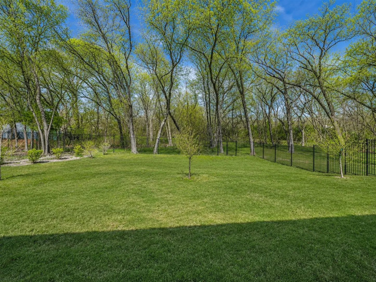 Single Family Residence For Sale in Collin County , 8525 Forest Creek Lane, Anna, Texas 75409, 4 Bedroom, 3 Bathroom, 3 Garage spaces, 2,448 Sqft, built in 2018, Preowned, mls#21210440, Real Estate Agent in Anna, Homes For Sale in Collin county, Homes For Sale in Anna, Realtor in Anna Texas, Real Estate Brokerage Independent Realty Texas, Luminita Cordes Realtor