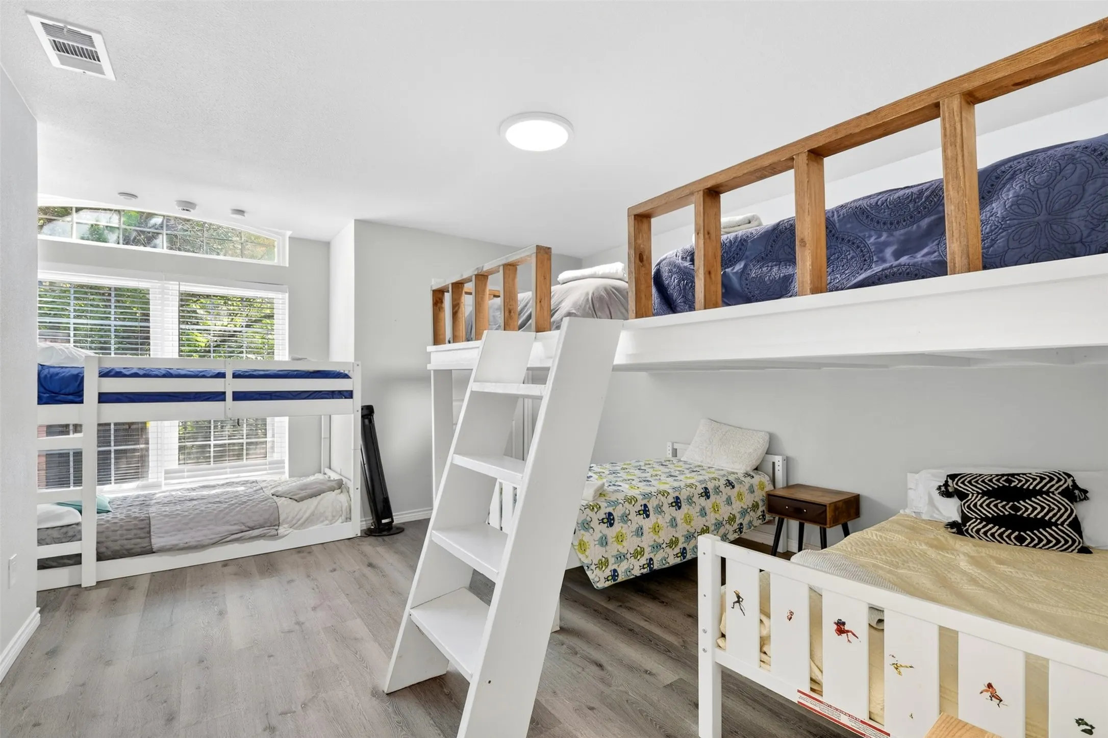 Large additional bedroom space