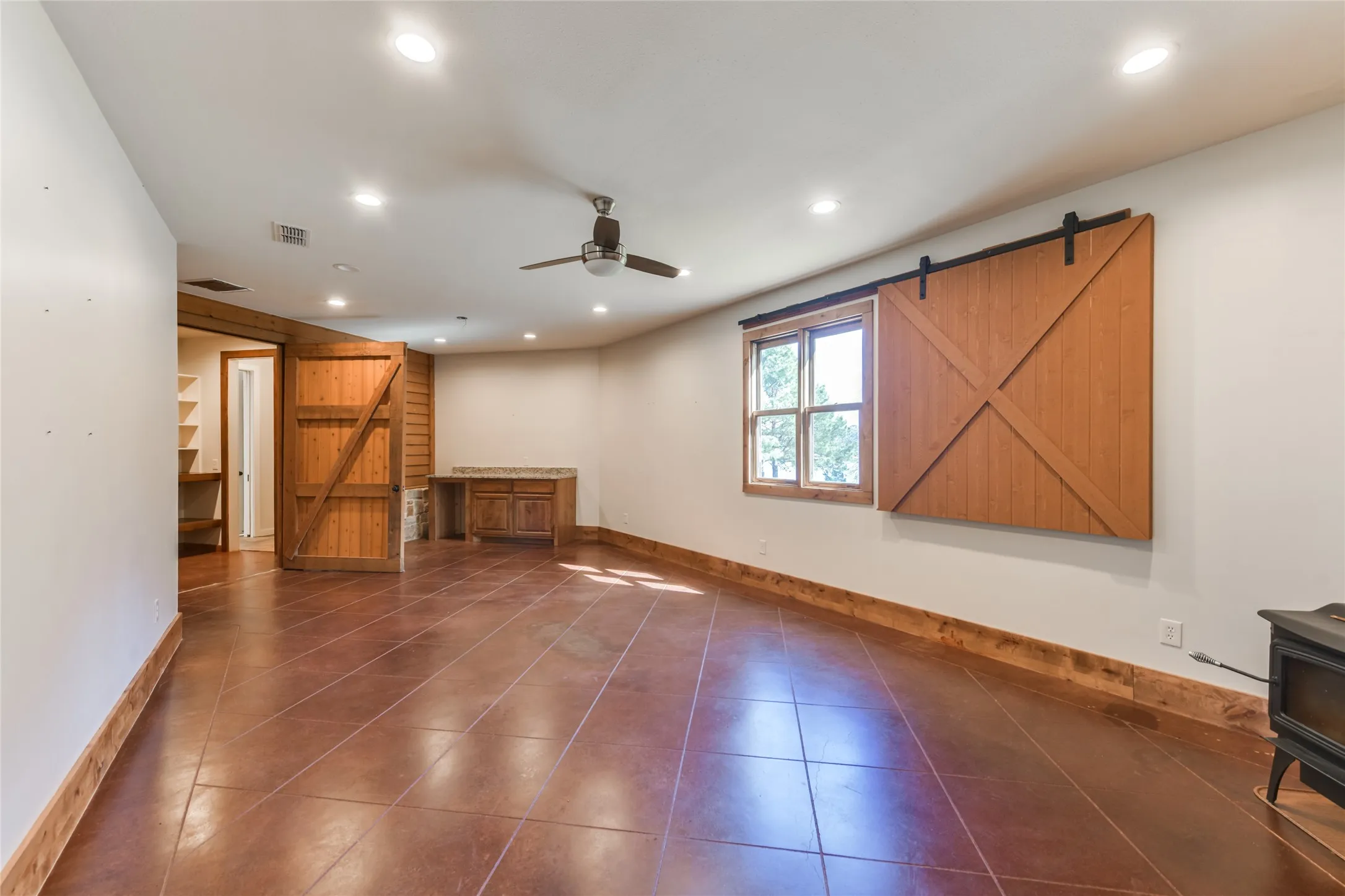 Improved Land For Sale in Wood County , 1002 Private Road 7892, Mineola, Texas 75773, 0, 0, Garage spaces, 0 Sqft, built in 0, Price $1,850,000, mls#21211345, Real Estate Agent in Mineola, Homes For Sale in Wood county, Homes For Sale in Mineola, Realtor in Mineola Texas, Real Estate Brokerage Independent Realty Texas, Luminita Cordes Realtor