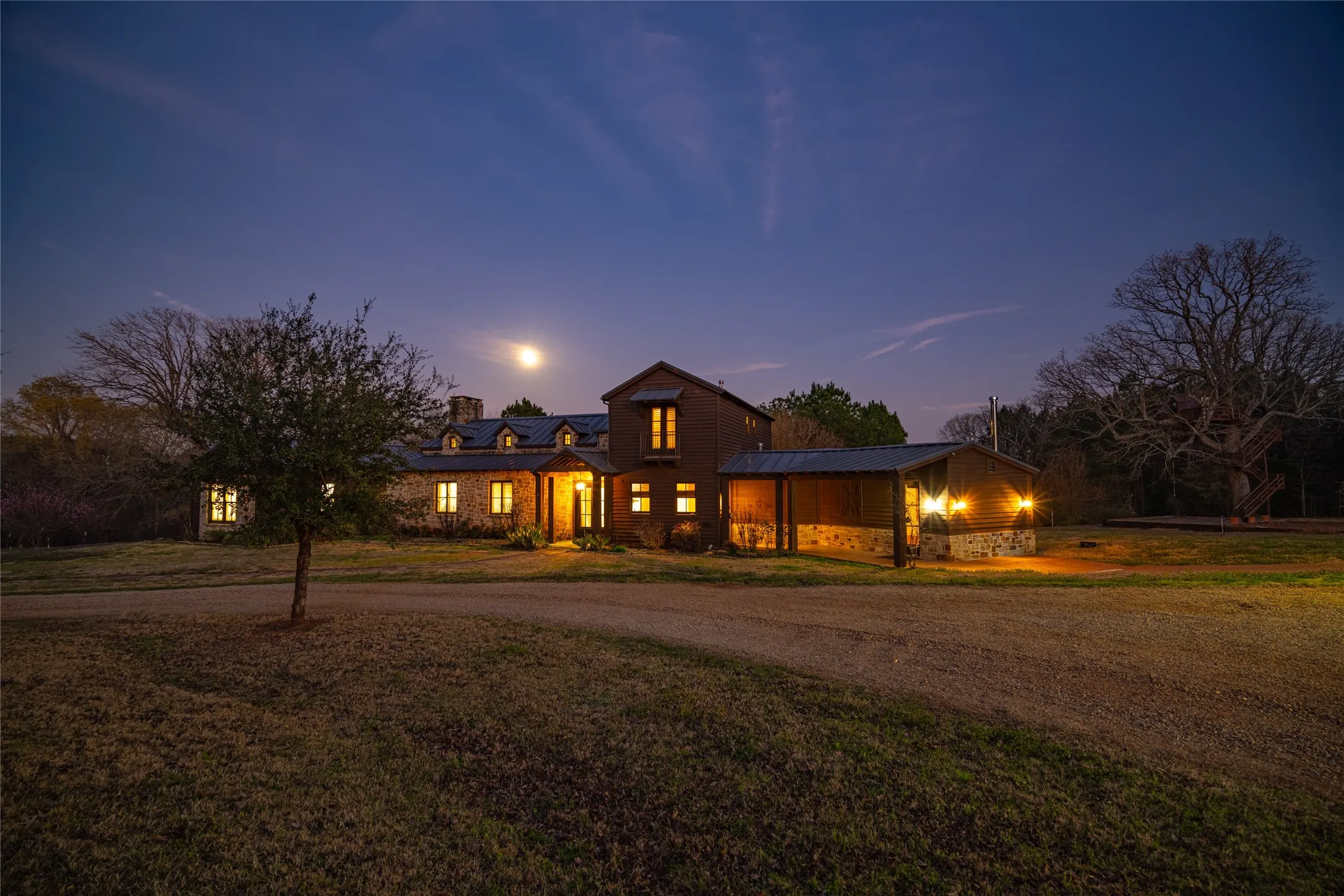 Improved Land For Sale in Wood County , 1002 Private Road 7892, Mineola, Texas 75773, 0, 0, Garage spaces, 0 Sqft, built in 0, Price $1,850,000, mls#21211345, Real Estate Agent in Mineola, Homes For Sale in Wood county, Homes For Sale in Mineola, Realtor in Mineola Texas, Real Estate Brokerage Independent Realty Texas, Luminita Cordes Realtor