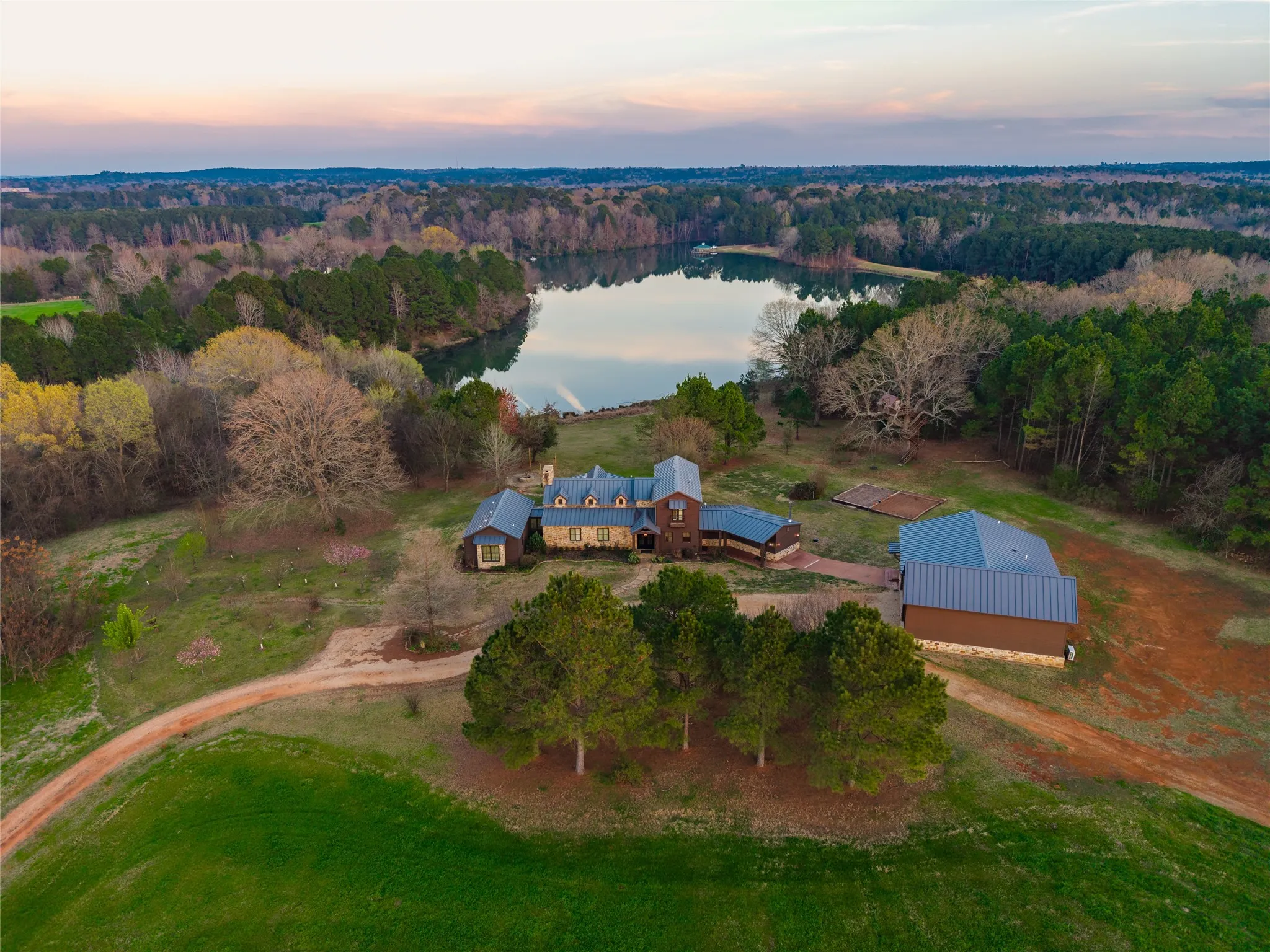 Improved Land For Sale in Wood County , 1002 Private Road 7892, Mineola, Texas 75773, 0, 0, Garage spaces, 0 Sqft, built in 0, Price $1,850,000, mls#21211345, Real Estate Agent in Mineola, Homes For Sale in Wood county, Homes For Sale in Mineola, Realtor in Mineola Texas, Real Estate Brokerage Independent Realty Texas, Luminita Cordes Realtor