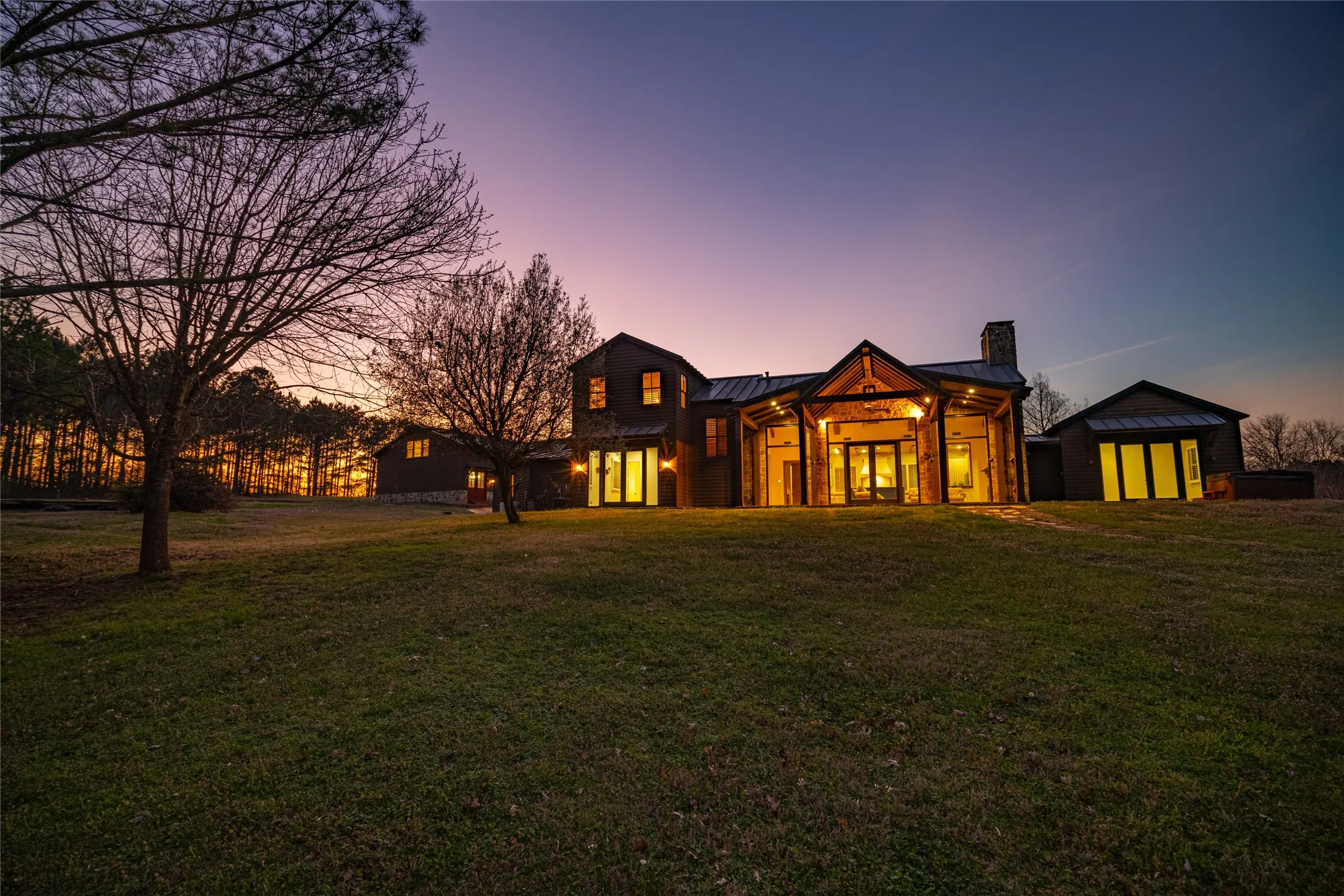 Improved Land For Sale in Wood County , 1002 Private Road 7892, Mineola, Texas 75773, 0, 0, Garage spaces, 0 Sqft, built in 0, Price $1,850,000, mls#21211345, Real Estate Agent in Mineola, Homes For Sale in Wood county, Homes For Sale in Mineola, Realtor in Mineola Texas, Real Estate Brokerage Independent Realty Texas, Luminita Cordes Realtor