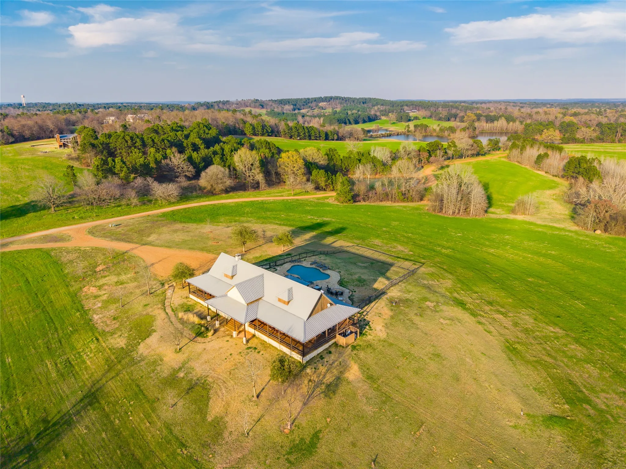 Improved Land For Sale in Wood County , 1002 Private Road 7892, Mineola, Texas 75773, 0, 0, Garage spaces, 0 Sqft, built in 0, Price $1,850,000, mls#21211345, Real Estate Agent in Mineola, Homes For Sale in Wood county, Homes For Sale in Mineola, Realtor in Mineola Texas, Real Estate Brokerage Independent Realty Texas, Luminita Cordes Realtor