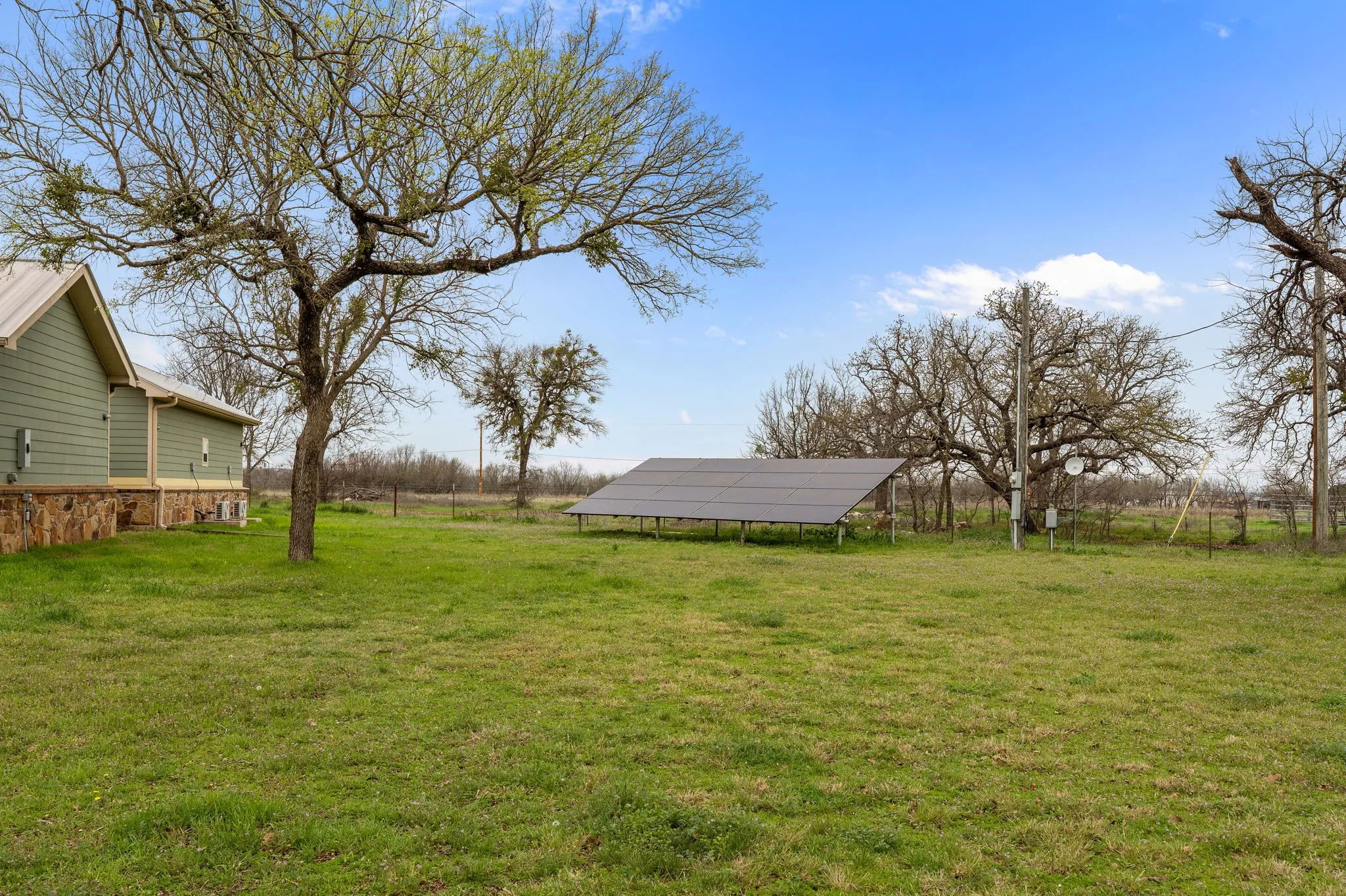 Industrial For Sale in Palo Pinto County , 2602 Fm 1195, Mineral Wells, Texas 76067, 0, 0, Garage spaces, 2,024 Sqft, built in 2018, Preowned, mls#21205636, Real Estate Agent in Mineral Wells, Homes For Sale in Palo Pinto county, Homes For Sale in Mineral Wells, Realtor in Mineral Wells Texas, Real Estate Brokerage Independent Realty Texas, Luminita Cordes Realtor