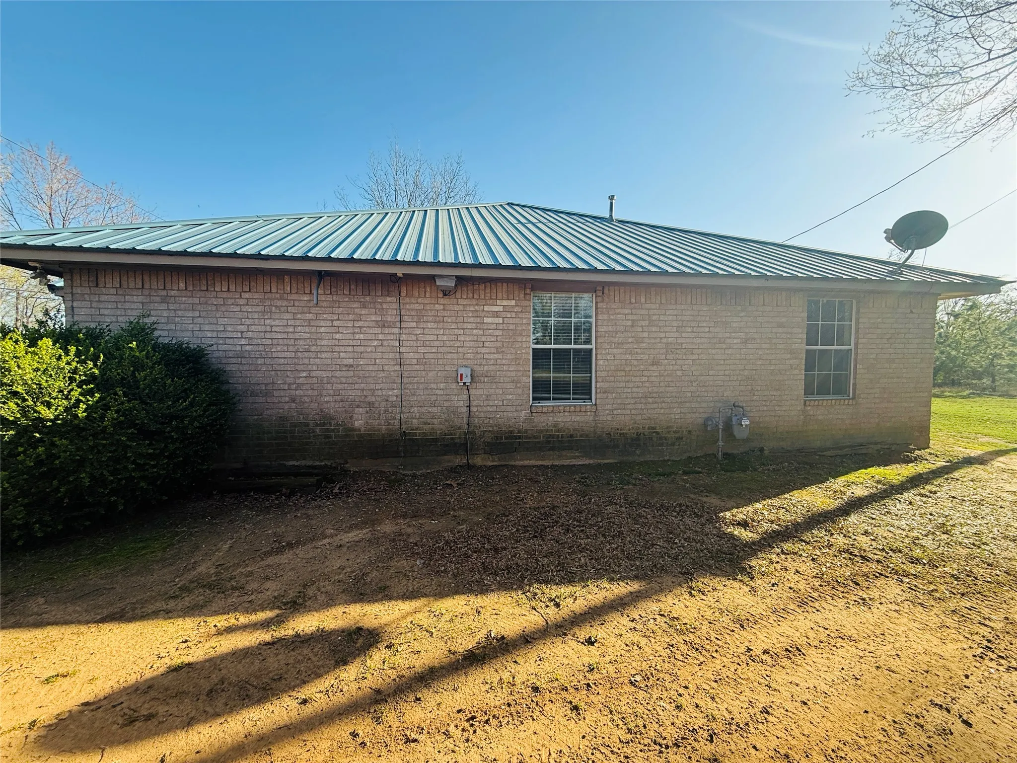Duplex For Sale in Lamar County , 735 Anderson Road, Reno, Texas 75462, 4 Bedroom, 2 Bathroom, Garage spaces, 0 Sqft, built in 1997, Preowned, mls#21213062, Real Estate Agent in Reno, Homes For Sale in Lamar county, Homes For Sale in Reno, Realtor in Reno Texas, Real Estate Brokerage Independent Realty Texas, Luminita Cordes Realtor
