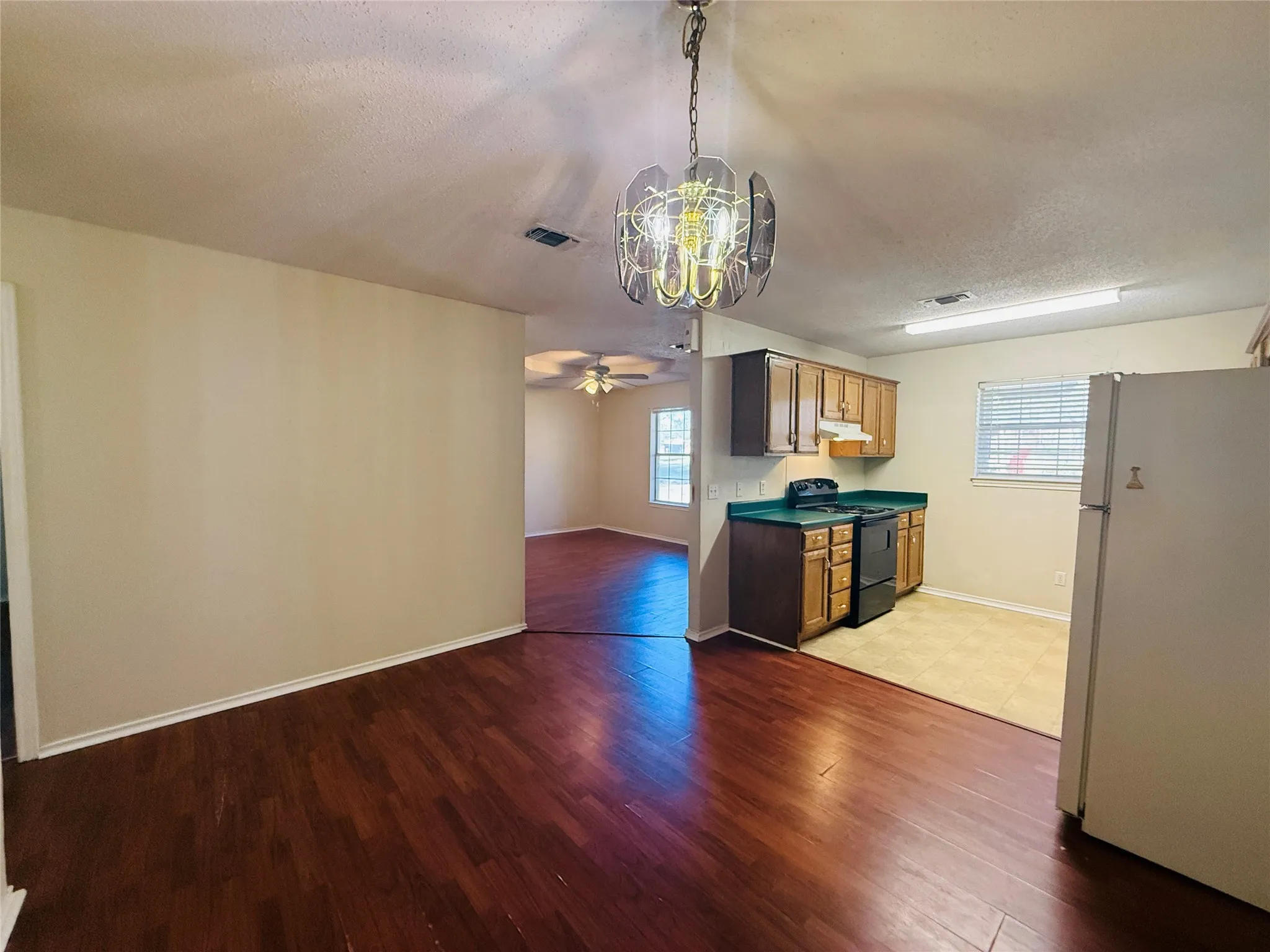 Duplex For Sale in Lamar County , 735 Anderson Road, Reno, Texas 75462, 4 Bedroom, 2 Bathroom, Garage spaces, 0 Sqft, built in 1997, Preowned, mls#21213062, Real Estate Agent in Reno, Homes For Sale in Lamar county, Homes For Sale in Reno, Realtor in Reno Texas, Real Estate Brokerage Independent Realty Texas, Luminita Cordes Realtor