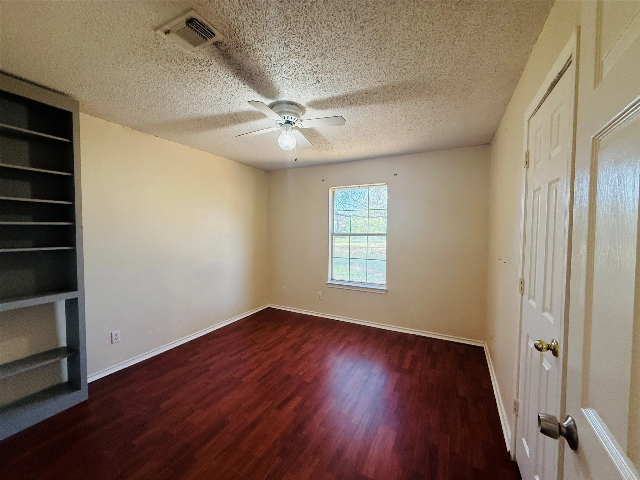 Duplex For Sale in Lamar County , 735 Anderson Road, Reno, Texas 75462, 4 Bedroom, 2 Bathroom, Garage spaces, 0 Sqft, built in 1997, Preowned, mls#21213062, Real Estate Agent in Reno, Homes For Sale in Lamar county, Homes For Sale in Reno, Realtor in Reno Texas, Real Estate Brokerage Independent Realty Texas, Luminita Cordes Realtor