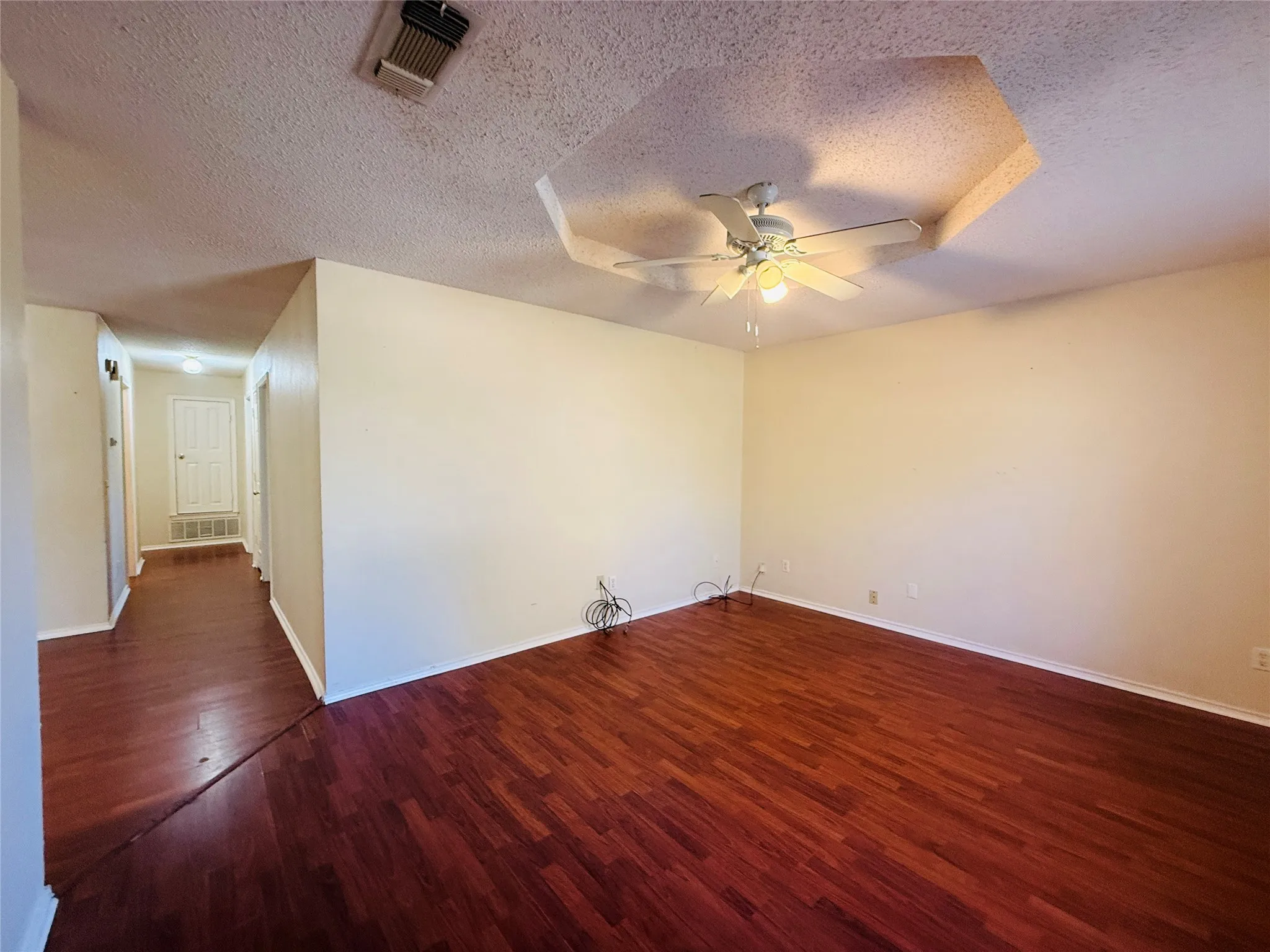 Duplex For Sale in Lamar County , 735 Anderson Road, Reno, Texas 75462, 4 Bedroom, 2 Bathroom, Garage spaces, 0 Sqft, built in 1997, Preowned, mls#21213062, Real Estate Agent in Reno, Homes For Sale in Lamar county, Homes For Sale in Reno, Realtor in Reno Texas, Real Estate Brokerage Independent Realty Texas, Luminita Cordes Realtor