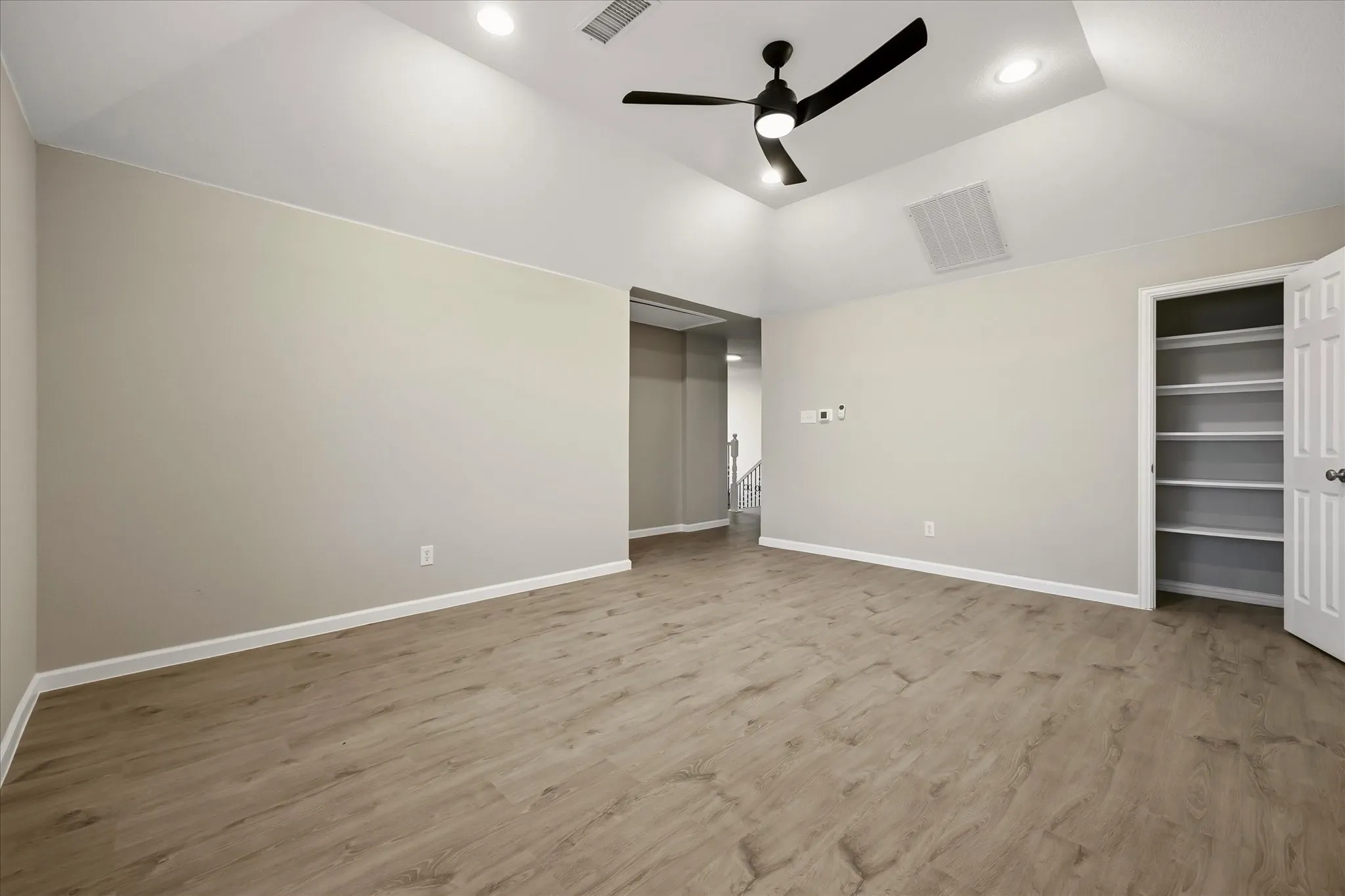 Single Family Residence For Sale in Kaufman County , 118 Stone Drive, Forney, Texas 75126, 4 Bedroom, 4 Bathroom, 3 Garage spaces, 3,477 Sqft, built in 2007, mls#21211362, Real Estate Agent in Forney, Homes For Sale in Kaufman county, Homes For Sale in Forney, Realtor in Forney Texas, Real Estate Brokerage Independent Realty Texas, Luminita Cordes Realtor