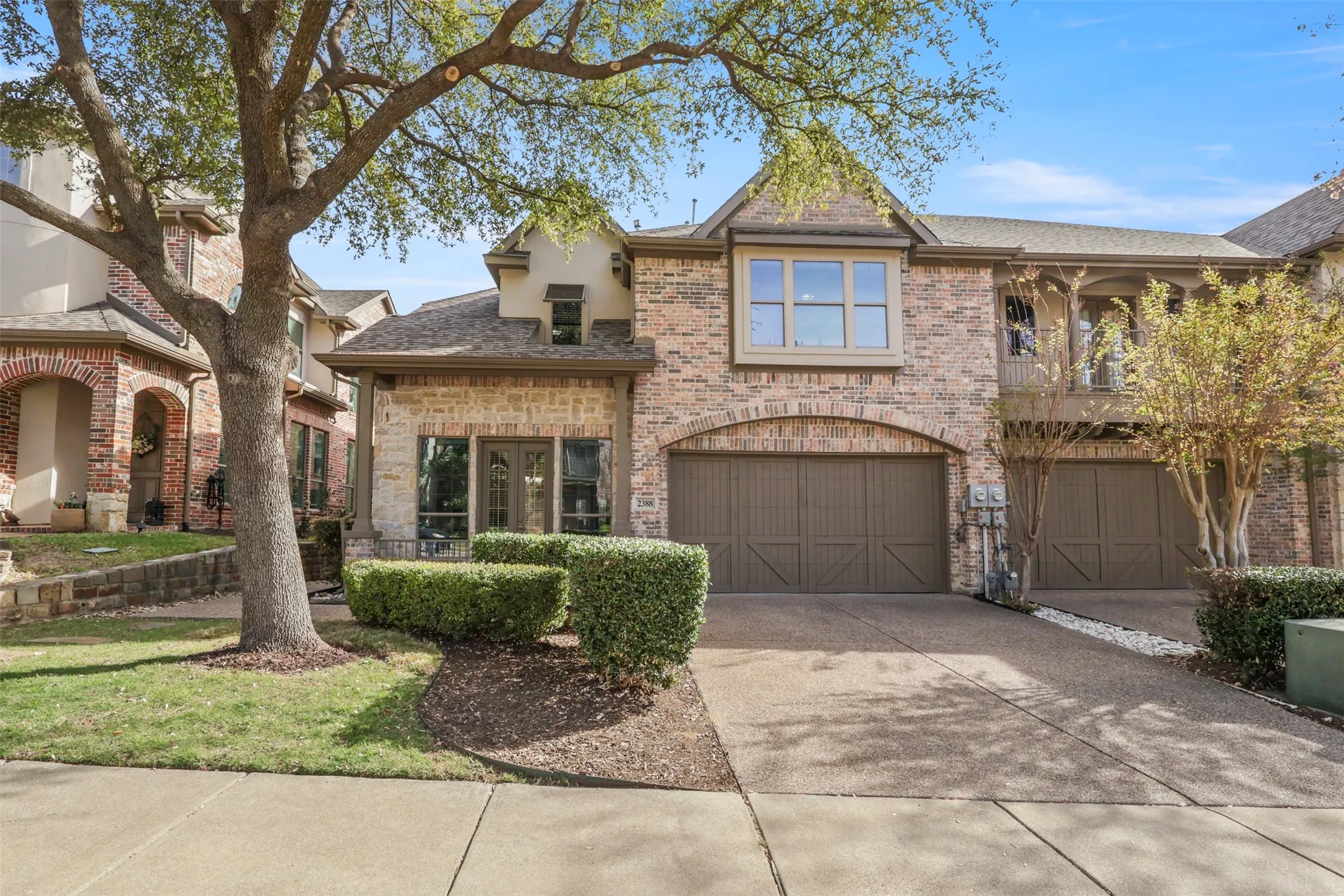 Townhouse For Sale in Collin County , 2388 Greymoore Drive, Frisco, Texas 75034, 4 Bedroom, 4 Bathroom, 2 Garage spaces, 3,017 Sqft, built in 2006, mls#21202861, Real Estate Agent in Frisco, Homes For Sale in Collin county, Homes For Sale in Frisco, Realtor in Frisco Texas, Real Estate Brokerage Independent Realty Texas, Luminita Cordes Realtor