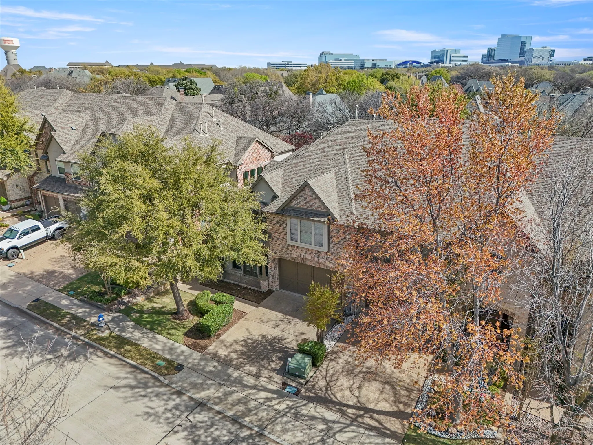 Townhouse For Sale in Collin County , 2388 Greymoore Drive, Frisco, Texas 75034, 4 Bedroom, 4 Bathroom, 2 Garage spaces, 3,017 Sqft, built in 2006, mls#21202861, Real Estate Agent in Frisco, Homes For Sale in Collin county, Homes For Sale in Frisco, Realtor in Frisco Texas, Real Estate Brokerage Independent Realty Texas, Luminita Cordes Realtor