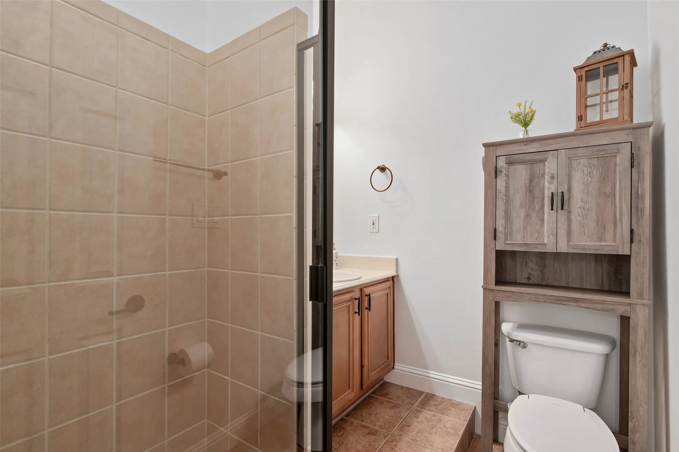 Condominium For Sale in Dallas County , 5609 Lindell Avenue 3, Dallas, Texas 75206, 2 Bedroom, 2 Bathroom, 2 Garage spaces, 1,596 Sqft, built in 2007, Preowned, mls#21212095, Real Estate Agent in Dallas, Homes For Sale in Dallas county, Homes For Sale in Dallas, Realtor in Dallas Texas, Real Estate Brokerage Independent Realty Texas, Luminita Cordes Realtor