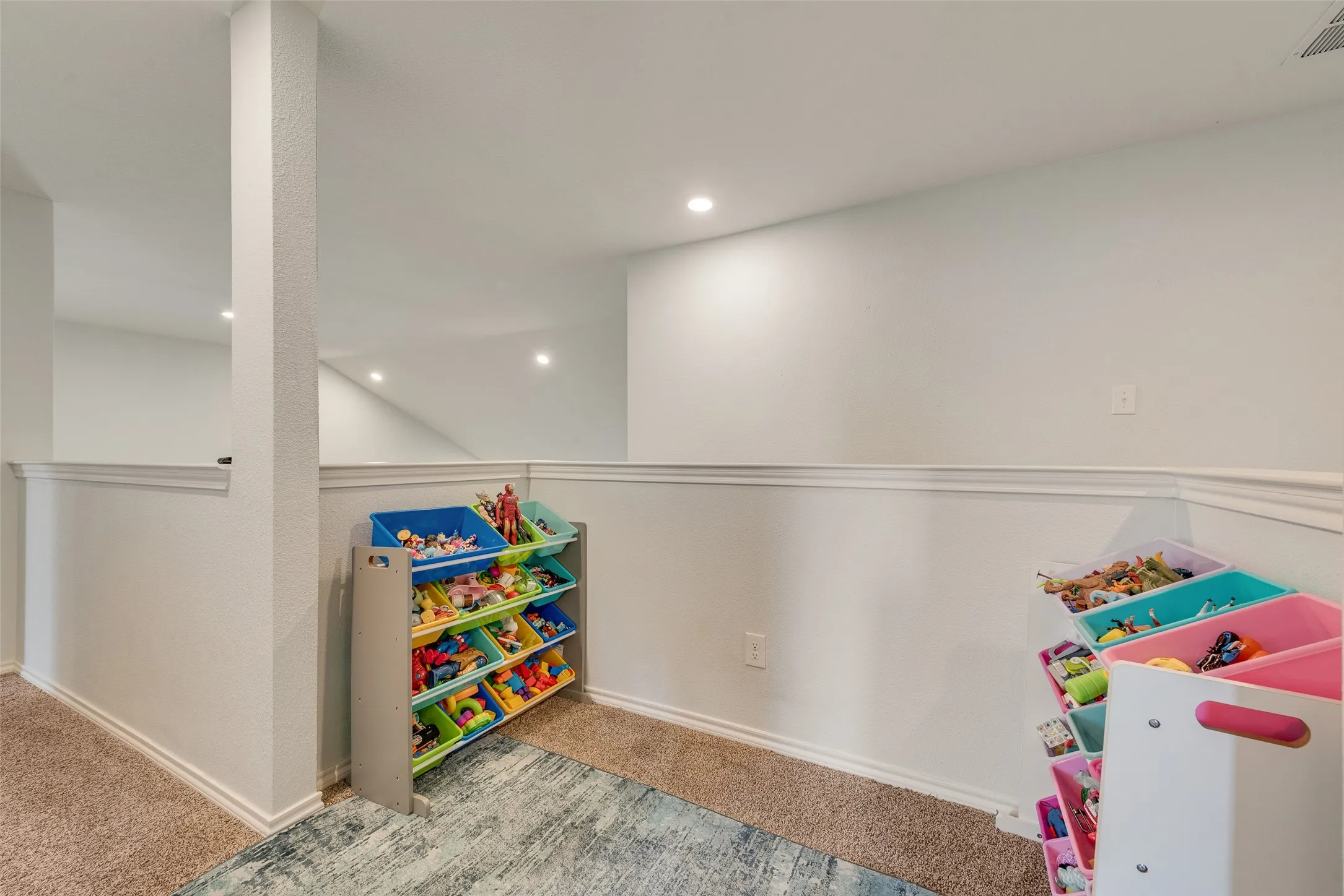 Single Family Residence For Sale in Rockwall County , 813 Horton Street, Fate, Texas 75189, 4 Bedroom, 3 Bathroom, 2 Garage spaces, 2,171 Sqft, built in 2019, Preowned, mls#21213153, Real Estate Agent in Fate, Homes For Sale in Rockwall county, Homes For Sale in Fate, Realtor in Fate Texas, Real Estate Brokerage Independent Realty Texas, Luminita Cordes Realtor