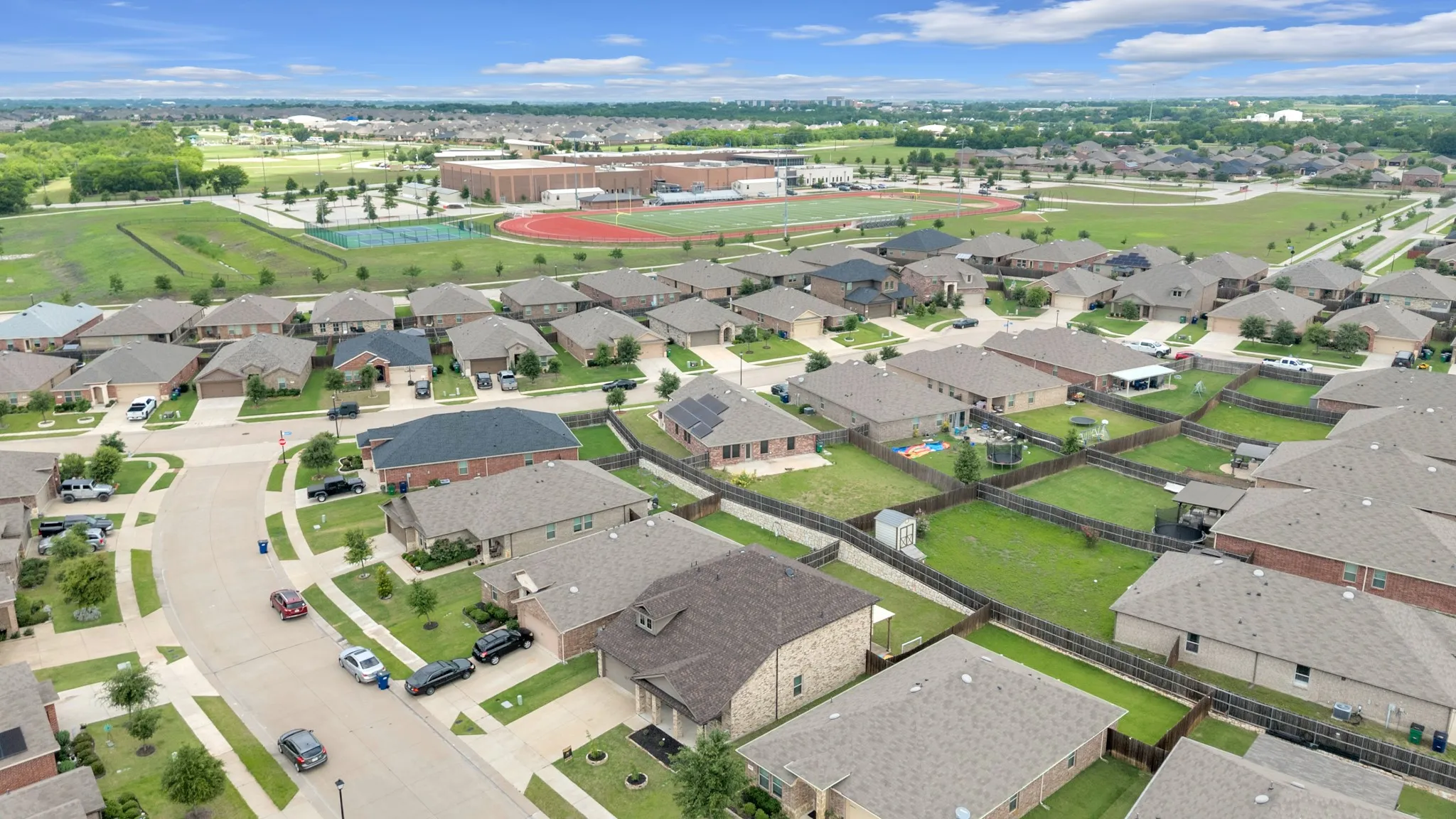 Single Family Residence For Sale in Rockwall County , 813 Horton Street, Fate, Texas 75189, 4 Bedroom, 3 Bathroom, 2 Garage spaces, 2,171 Sqft, built in 2019, Preowned, mls#21213153, Real Estate Agent in Fate, Homes For Sale in Rockwall county, Homes For Sale in Fate, Realtor in Fate Texas, Real Estate Brokerage Independent Realty Texas, Luminita Cordes Realtor
