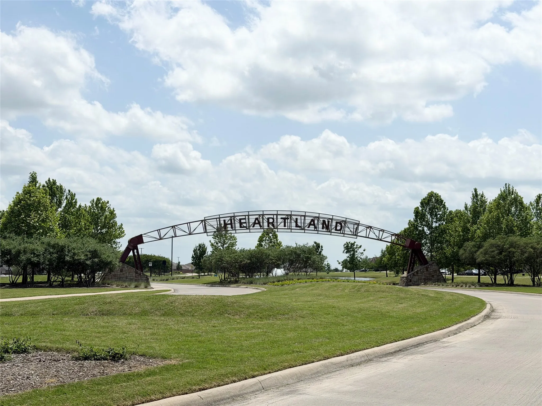 Single Family Residence For Sale in Kaufman County , 3747 Topeka Trail, Heartland, Texas 75114, 4 Bedrooms, 2 Bathrooms, 2 Garage spaces, 2,042 Sqft, built in 2023, Price $375,000, mls#21213160, Real Estate Agent in Heartland, Homes For Sale in Kaufman county, Homes For Sale in Heartland, Realtor in Heartland Texas, Real Estate Brokerage Independent Realty Texas, Luminita Cordes Realtor