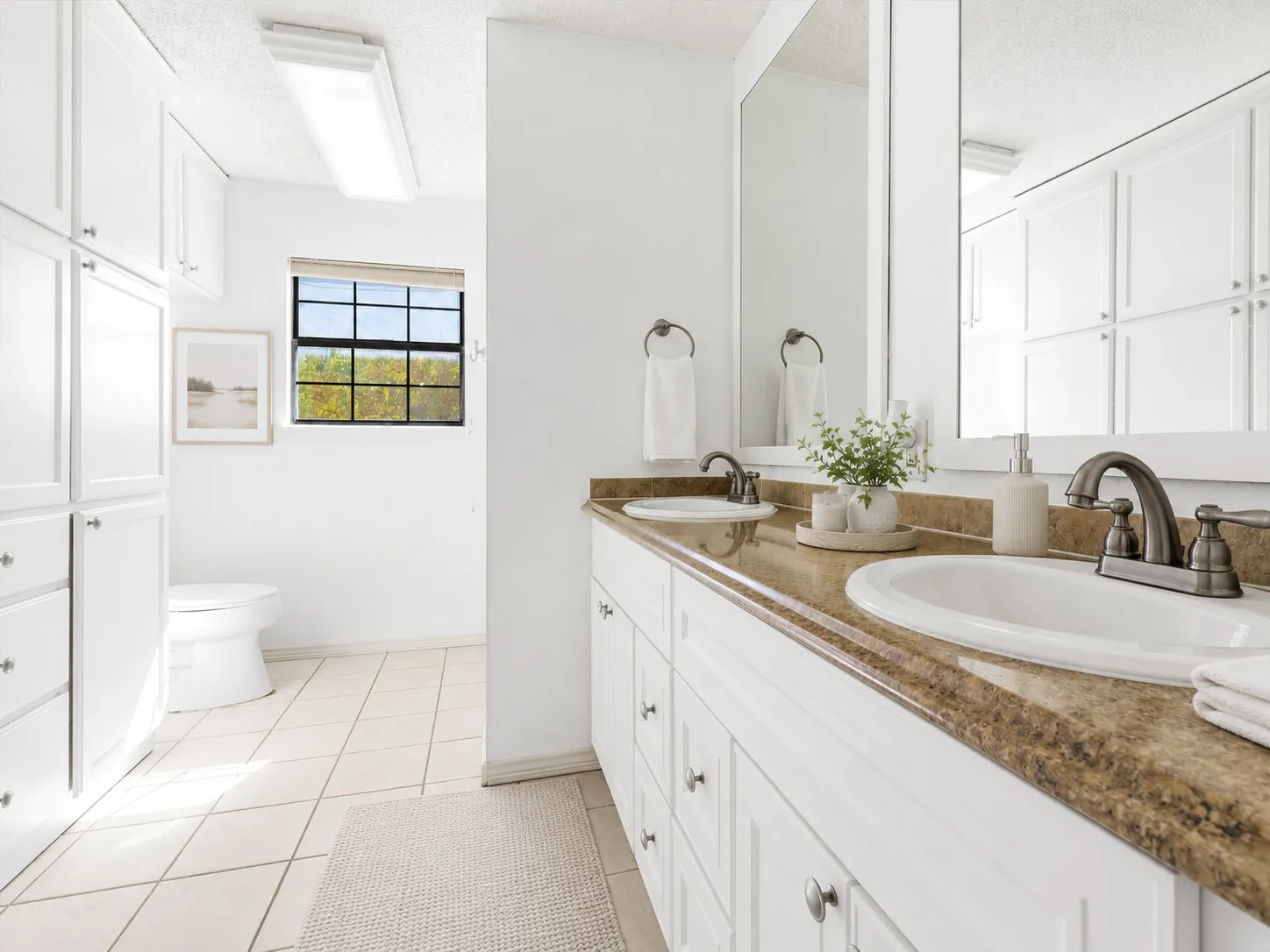Single Family Residence For Sale in Parker County , 408 Canyon Trail Road, Weatherford, Texas 76087, 4 Bedroom, 3 Bathroom, 2 Garage spaces, 2,396 Sqft, built in 1978, Preowned, mls#21213032, Real Estate Agent in Weatherford, Homes For Sale in Parker county, Homes For Sale in Weatherford, Realtor in Weatherford Texas, Real Estate Brokerage Independent Realty Texas, Luminita Cordes Realtor