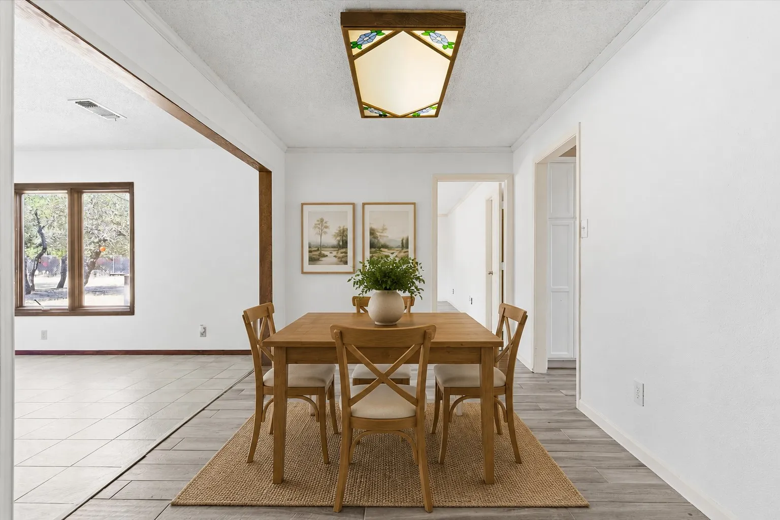 Single Family Residence For Sale in Parker County , 408 Canyon Trail Road, Weatherford, Texas 76087, 4 Bedroom, 3 Bathroom, 2 Garage spaces, 2,396 Sqft, built in 1978, Preowned, mls#21213032, Real Estate Agent in Weatherford, Homes For Sale in Parker county, Homes For Sale in Weatherford, Realtor in Weatherford Texas, Real Estate Brokerage Independent Realty Texas, Luminita Cordes Realtor