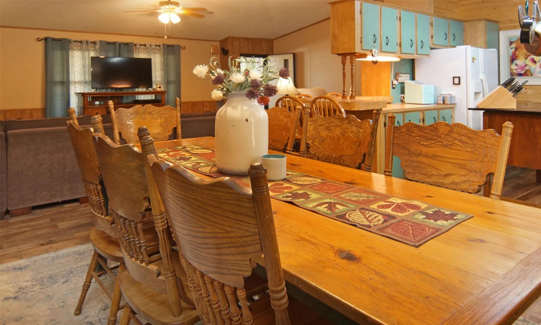 Manufactured Home For Sale in Palo Pinto County , 4812 Sunset Lane 36, Possum Kingdom Lake, Texas 76450, 3 Bedroom, 2 Bathroom, 2 Garage spaces, 1,456 Sqft, built in 1984, Preowned, mls#21212772, Real Estate Agent in Possum Kingdom Lake, Homes For Sale in Palo Pinto county, Homes For Sale in Possum Kingdom Lake, Realtor in Possum Kingdom Lake Texas, Real Estate Brokerage Independent Realty Texas, Luminita Cordes Realtor