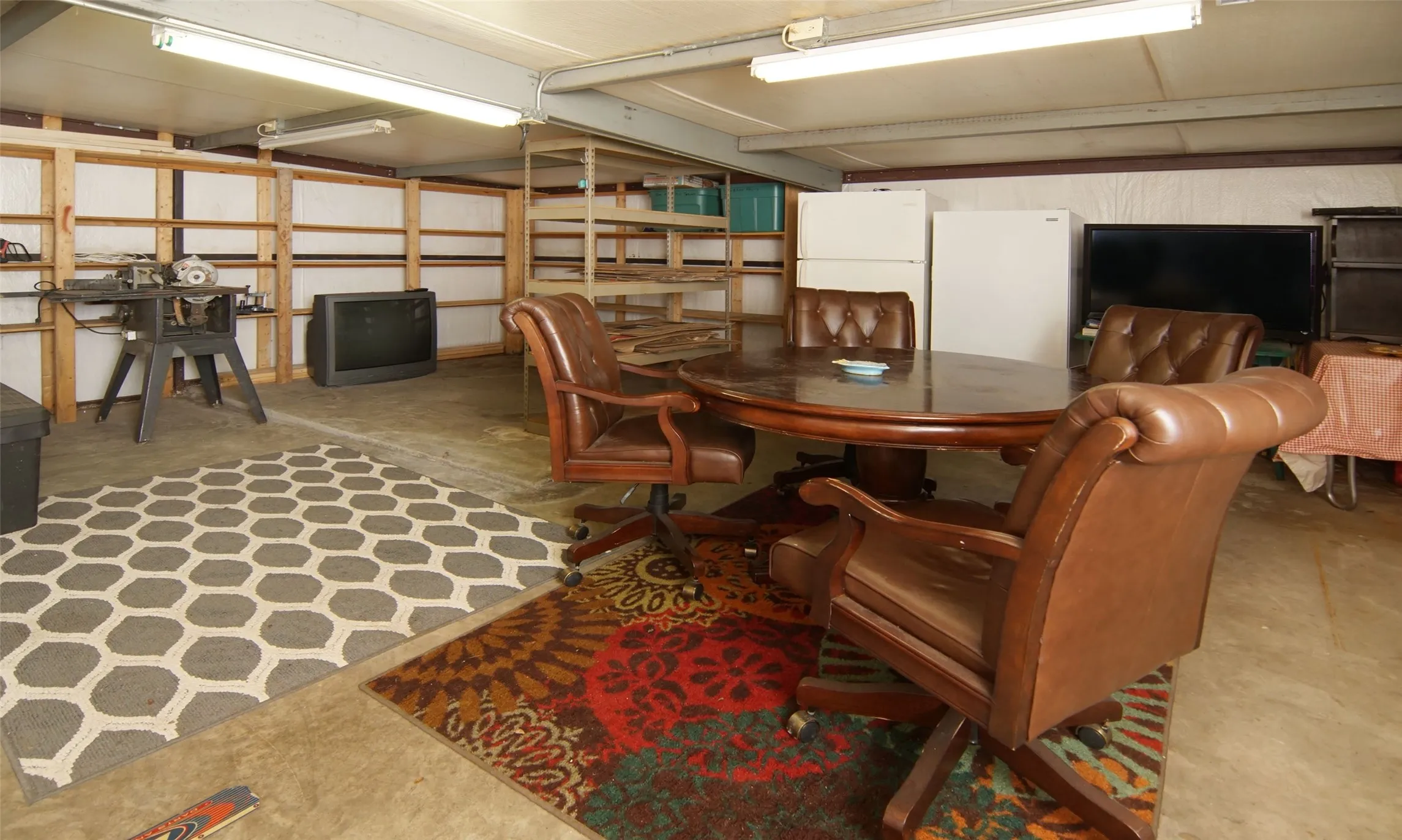 Manufactured Home For Sale in Palo Pinto County , 4812 Sunset Lane 36, Possum Kingdom Lake, Texas 76450, 3 Bedroom, 2 Bathroom, 2 Garage spaces, 1,456 Sqft, built in 1984, Preowned, mls#21212772, Real Estate Agent in Possum Kingdom Lake, Homes For Sale in Palo Pinto county, Homes For Sale in Possum Kingdom Lake, Realtor in Possum Kingdom Lake Texas, Real Estate Brokerage Independent Realty Texas, Luminita Cordes Realtor