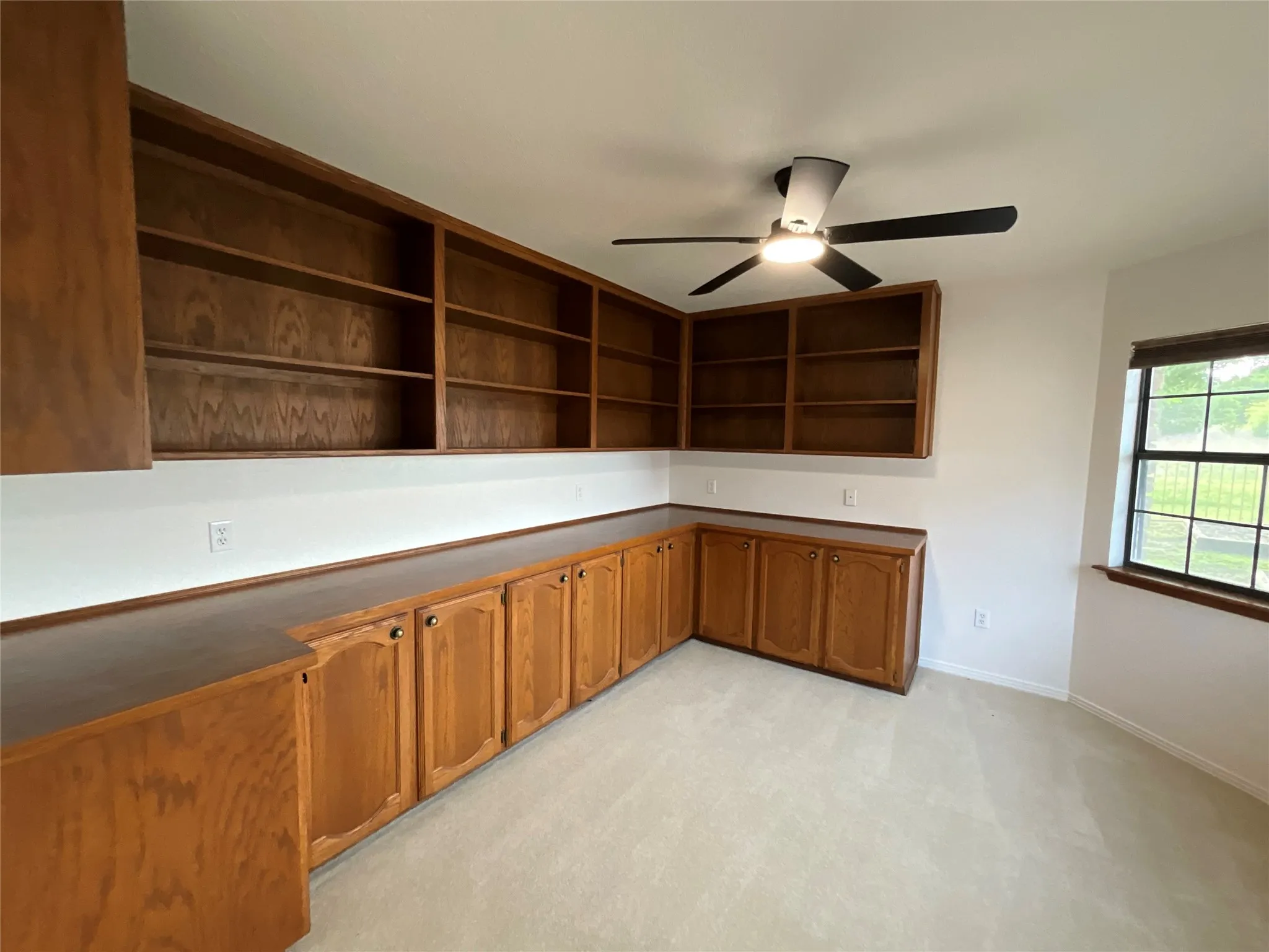 Single Family Residence For Sale in Hamilton County , 999 W Boynton st, Hamilton, Texas 76531, 4 Bedrooms, 4 Bathrooms, 2 Garage spaces, 2,689 Sqft, built in 1996, Price $695,000, mls#21213284, Real Estate Agent in Hamilton, Homes For Sale in Hamilton county, Homes For Sale in Hamilton, Realtor in Hamilton Texas, Real Estate Brokerage Independent Realty Texas, Luminita Cordes Realtor