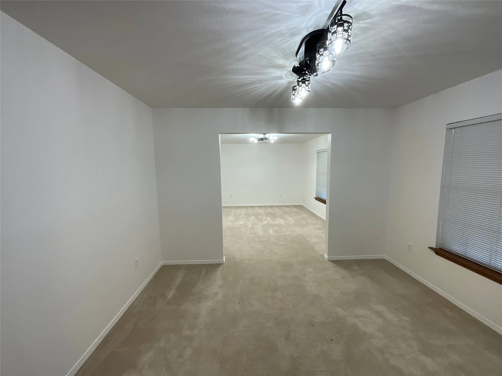 Single Family Residence For Sale in Hamilton County , 999 W Boynton st, Hamilton, Texas 76531, 4 Bedrooms, 4 Bathrooms, 2 Garage spaces, 2,689 Sqft, built in 1996, Price $695,000, mls#21213284, Real Estate Agent in Hamilton, Homes For Sale in Hamilton county, Homes For Sale in Hamilton, Realtor in Hamilton Texas, Real Estate Brokerage Independent Realty Texas, Luminita Cordes Realtor