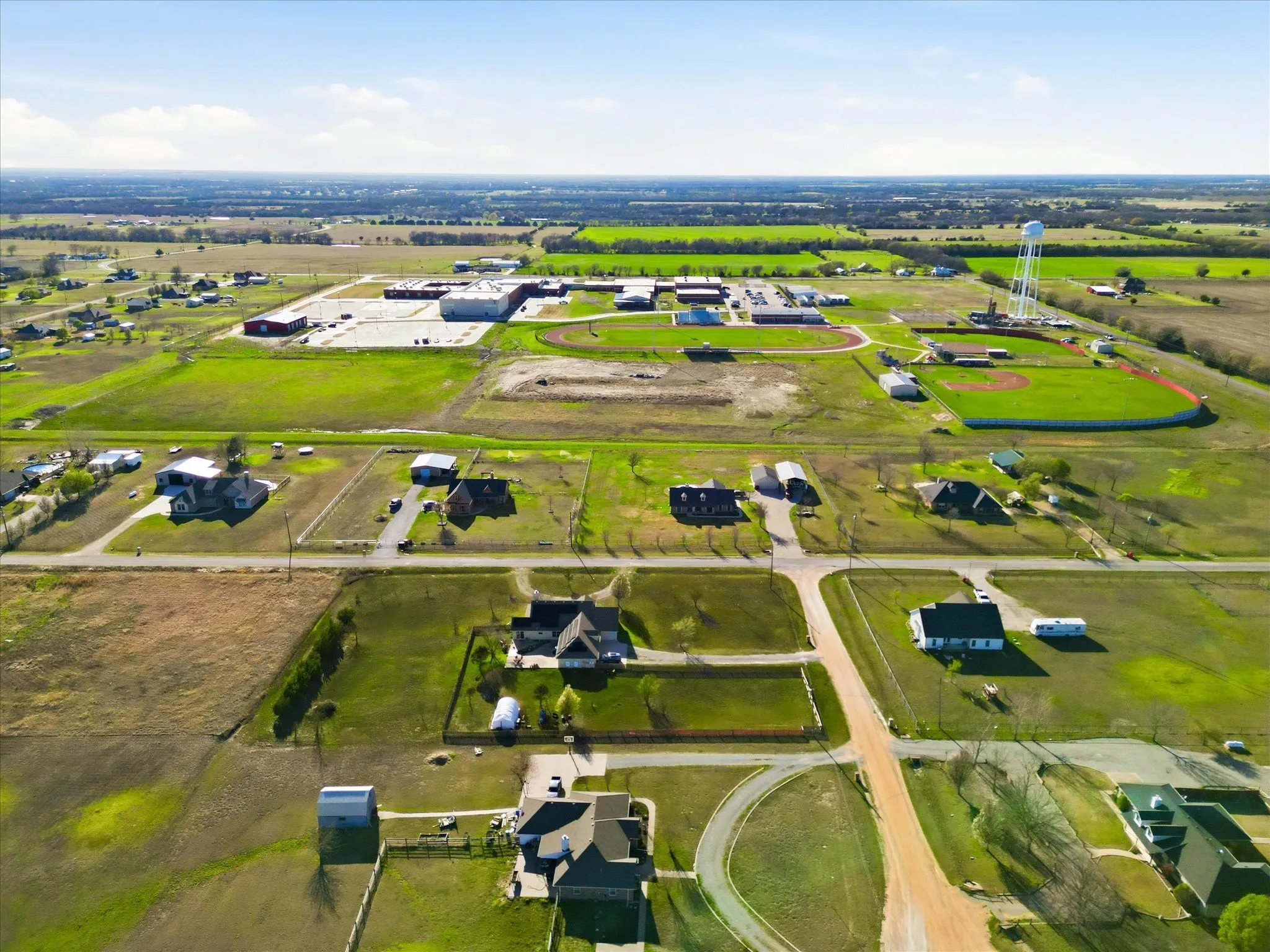 Single Family Residence For Sale in Fannin County , 112 Harli Drive, Trenton, Texas 75490, 3 Bedroom, 2 Bathroom, 2 Garage spaces, 2,054 Sqft, built in 2005, mls#21209955, Real Estate Agent in Trenton, Homes For Sale in Fannin county, Homes For Sale in Trenton, Realtor in Trenton Texas, Real Estate Brokerage Independent Realty Texas, Luminita Cordes Realtor