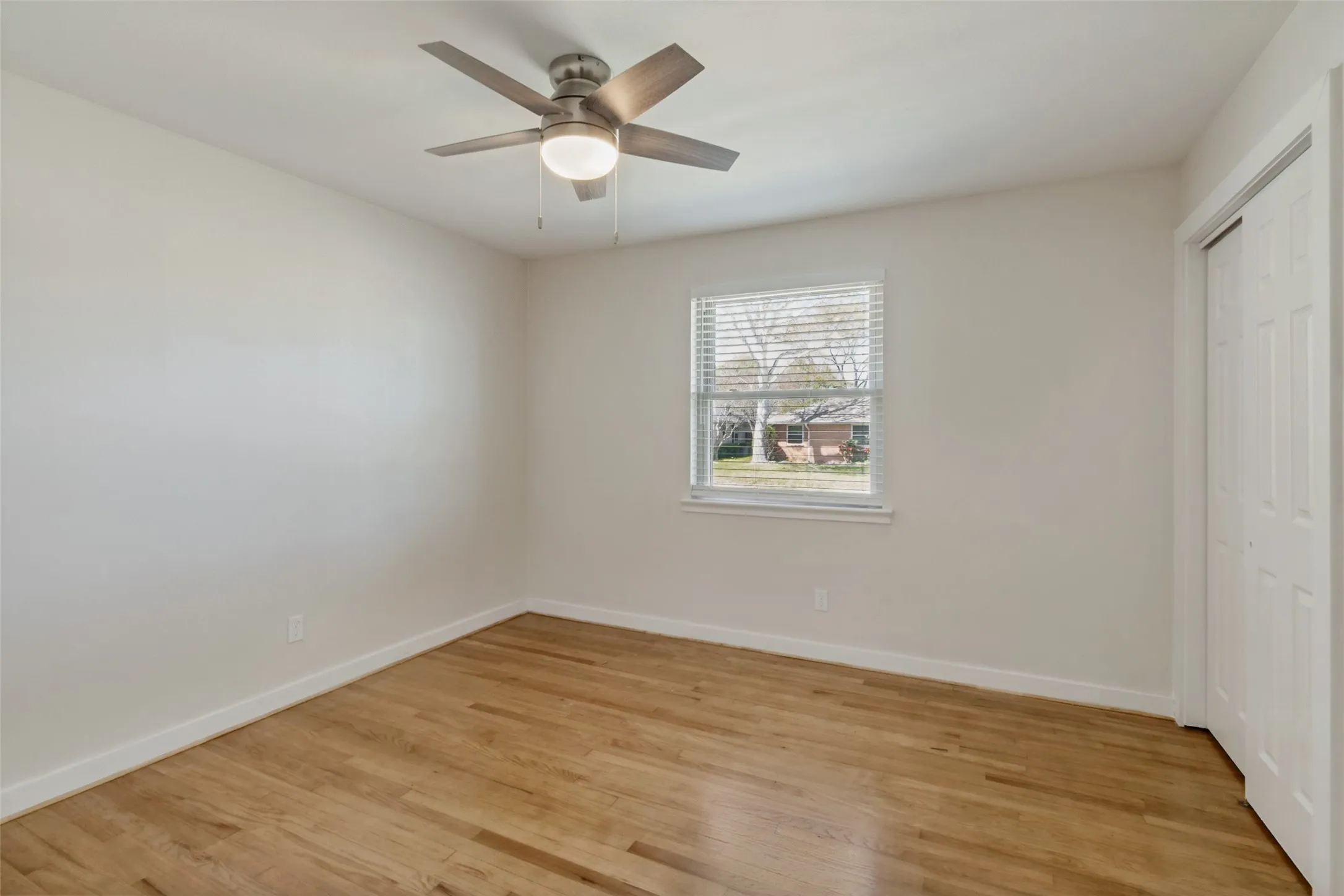 Single Family Residence For Sale in Dallas County , 8494 Swift Avenue, Dallas, Texas 75228, 3 Bedroom, 2 Bathroom, 2 Garage spaces, 1,837 Sqft, built in 1962, mls#21213121, Real Estate Agent in Dallas, Homes For Sale in Dallas county, Homes For Sale in Dallas, Realtor in Dallas Texas, Real Estate Brokerage Independent Realty Texas, Luminita Cordes Realtor
