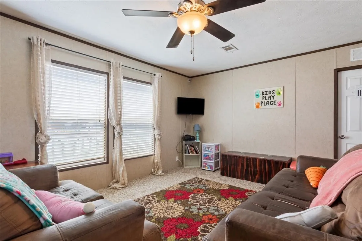 Mobile Home For Sale in Mc Lennan County , 230 Rio Rim Road, Gholson, Texas 76705, 4 Bedroom, 2 Bathroom, Garage spaces, 1,976 Sqft, built in 2018, mls#21213328, Real Estate Agent in Gholson, Homes For Sale in Mc Lennan county, Homes For Sale in Gholson, Realtor in Gholson Texas, Real Estate Brokerage Independent Realty Texas, Luminita Cordes Realtor