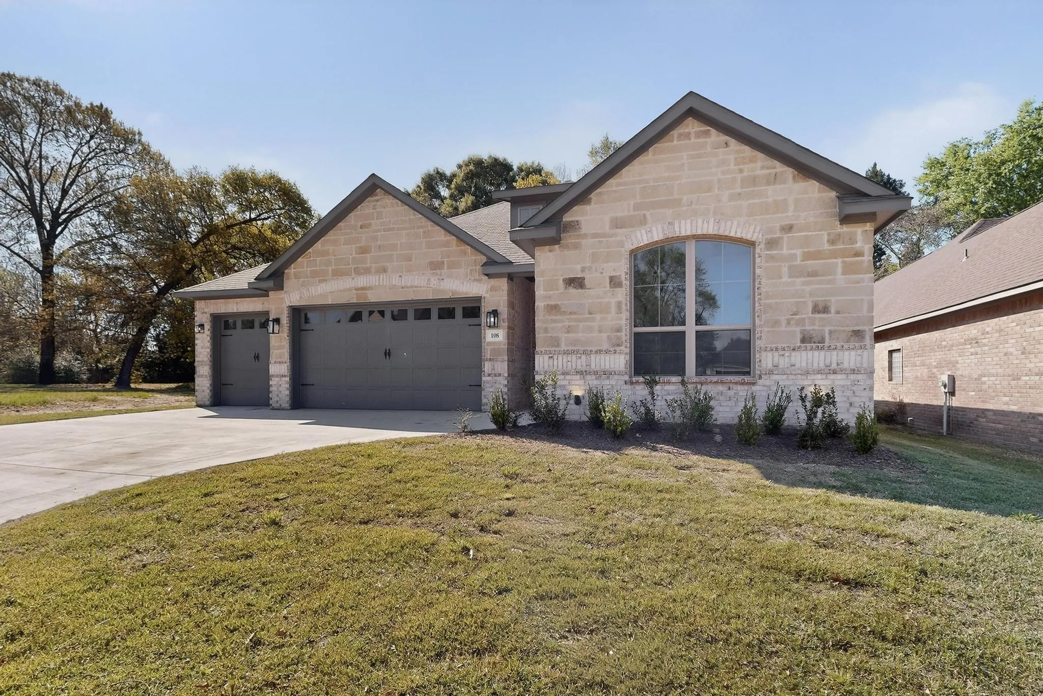 Single Family Residence For Sale in Henderson County , 108 Palomita Circle, Athens, Texas 75751, 3 Bedroom, 2 Bathroom, 3 Garage spaces, 1,711 Sqft, built in 2026, mls#21210677, Real Estate Agent in Athens, Homes For Sale in Henderson county, Homes For Sale in Athens, Realtor in Athens Texas, Real Estate Brokerage Independent Realty Texas, Luminita Cordes Realtor