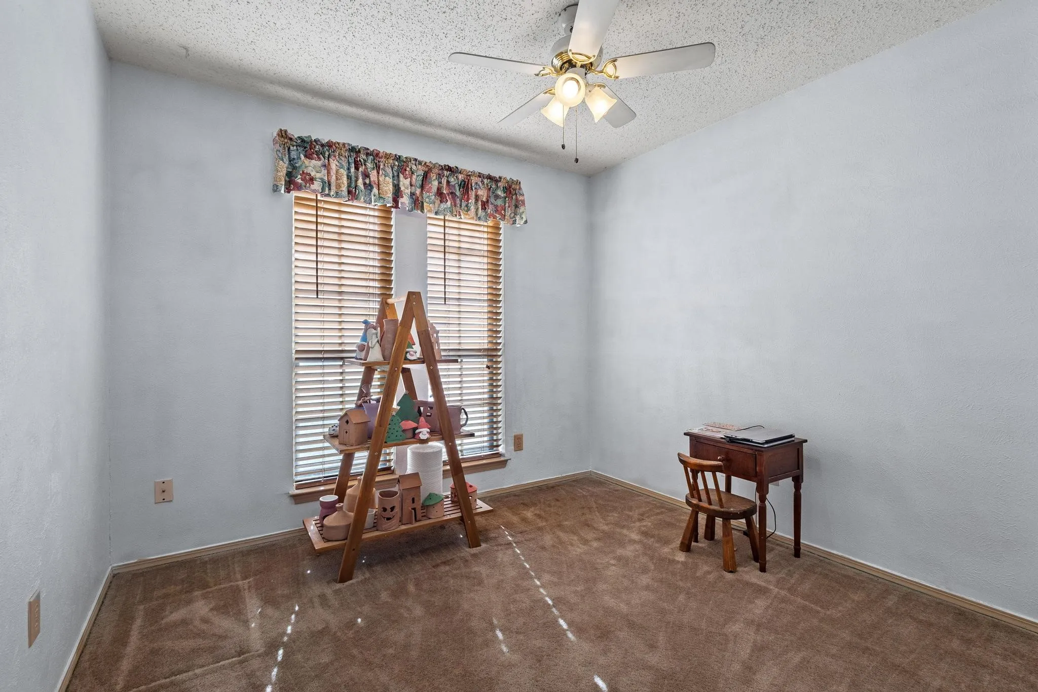 Single Family Residence For Sale in Denton County , 1430 Wildvalley Drive, Lewisville, Texas 75067, 3 Bedrooms, 2 Bathrooms, 2 Garage spaces, 1,439 Sqft, built in 1980, Price $315,000, mls#21213252, Real Estate Agent in Lewisville, Homes For Sale in Denton county, Homes For Sale in Lewisville, Realtor in Lewisville Texas, Real Estate Brokerage Independent Realty Texas, Luminita Cordes Realtor