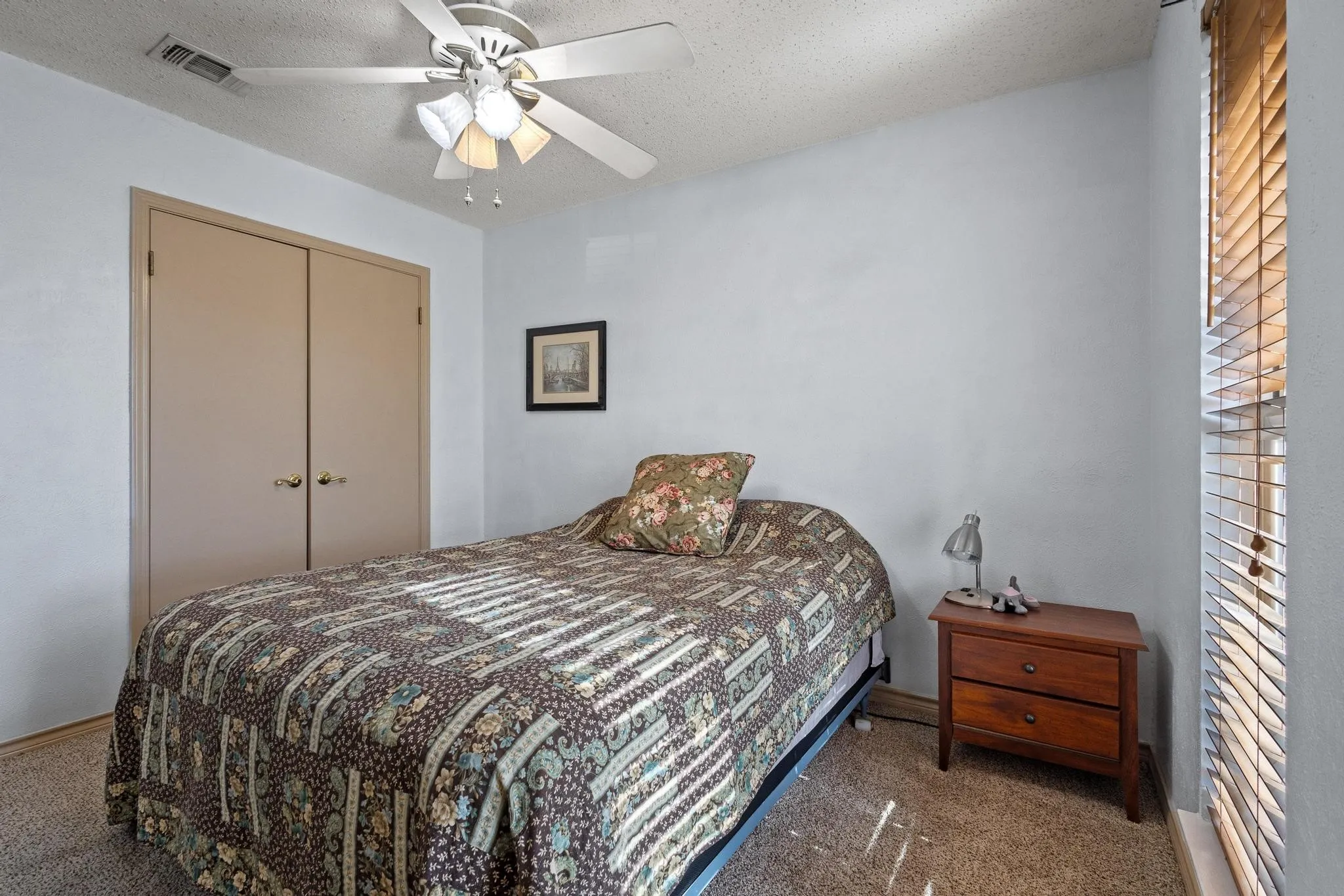 Single Family Residence For Sale in Denton County , 1430 Wildvalley Drive, Lewisville, Texas 75067, 3 Bedrooms, 2 Bathrooms, 2 Garage spaces, 1,439 Sqft, built in 1980, Price $315,000, mls#21213252, Real Estate Agent in Lewisville, Homes For Sale in Denton county, Homes For Sale in Lewisville, Realtor in Lewisville Texas, Real Estate Brokerage Independent Realty Texas, Luminita Cordes Realtor
