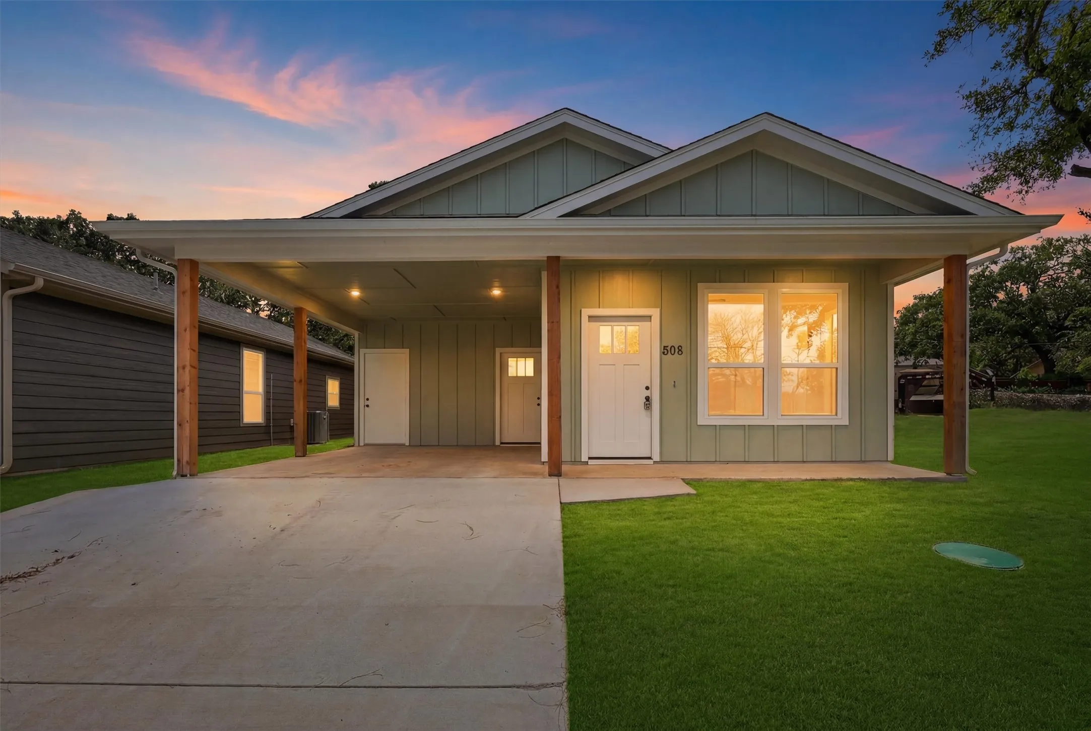 Single Family Residence For Sale in Hood County , 808 Branding Iron Trail, Granbury, Texas 76049, 3 Bedroom, 2 Bathroom, Garage spaces, 1,200 Sqft, built in 2026, New Construction - Incomplete, mls#21212187, Real Estate Agent in Granbury, Homes For Sale in Hood county, Homes For Sale in Granbury, Realtor in Granbury Texas, Real Estate Brokerage Independent Realty Texas, Luminita Cordes Realtor