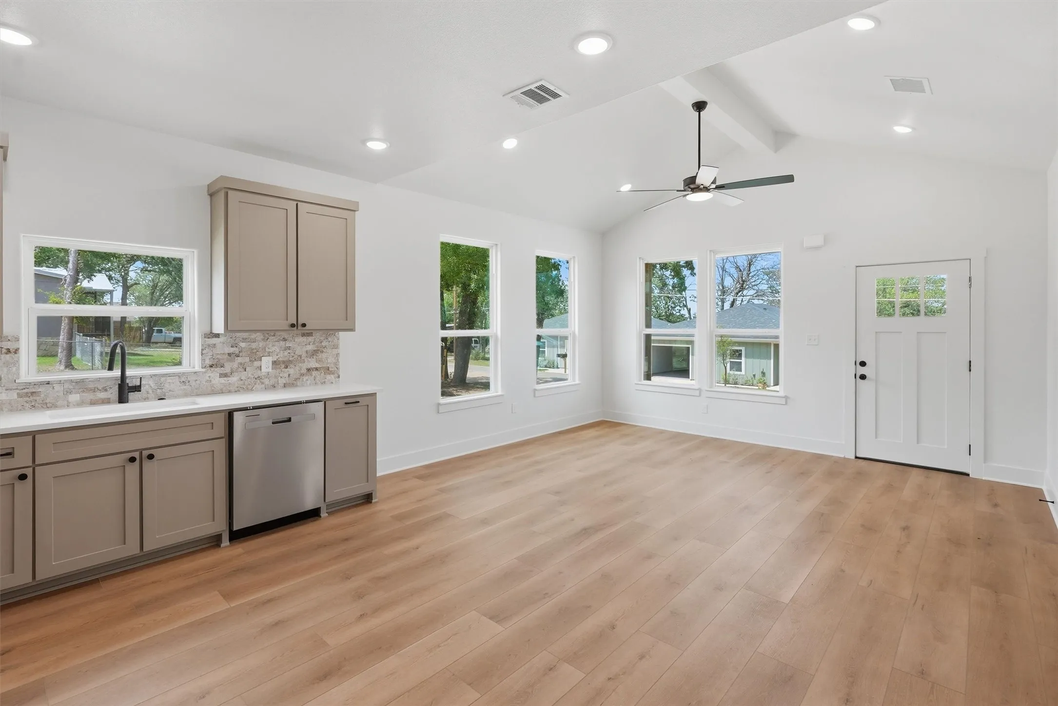 Single Family Residence For Sale in Hood County , 808 Branding Iron Trail, Granbury, Texas 76049, 3 Bedroom, 2 Bathroom, Garage spaces, 1,200 Sqft, built in 2026, New Construction - Incomplete, mls#21212187, Real Estate Agent in Granbury, Homes For Sale in Hood county, Homes For Sale in Granbury, Realtor in Granbury Texas, Real Estate Brokerage Independent Realty Texas, Luminita Cordes Realtor
