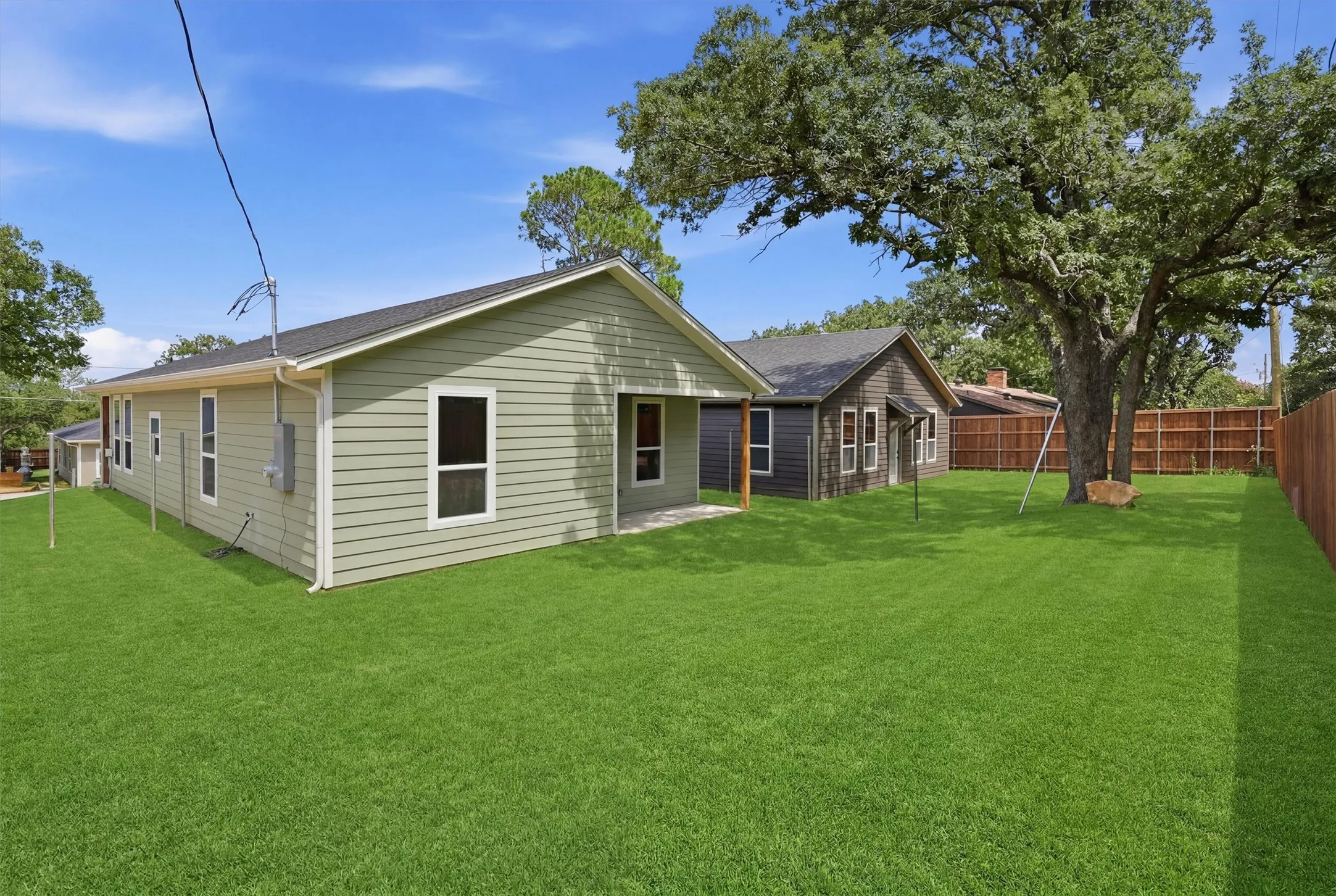 Single Family Residence For Sale in Hood County , 808 Branding Iron Trail, Granbury, Texas 76049, 3 Bedroom, 2 Bathroom, Garage spaces, 1,200 Sqft, built in 2026, New Construction - Incomplete, mls#21212187, Real Estate Agent in Granbury, Homes For Sale in Hood county, Homes For Sale in Granbury, Realtor in Granbury Texas, Real Estate Brokerage Independent Realty Texas, Luminita Cordes Realtor