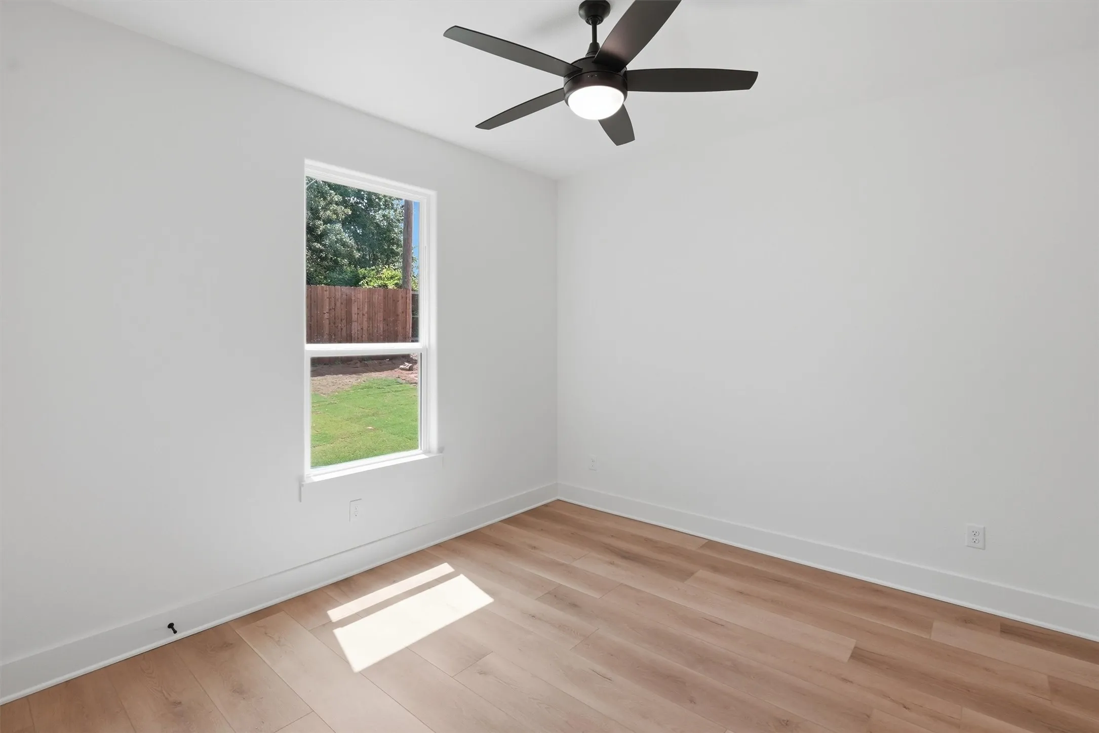 Single Family Residence For Sale in Hood County , 808 Branding Iron Trail, Granbury, Texas 76049, 3 Bedroom, 2 Bathroom, Garage spaces, 1,200 Sqft, built in 2026, New Construction - Incomplete, mls#21212187, Real Estate Agent in Granbury, Homes For Sale in Hood county, Homes For Sale in Granbury, Realtor in Granbury Texas, Real Estate Brokerage Independent Realty Texas, Luminita Cordes Realtor