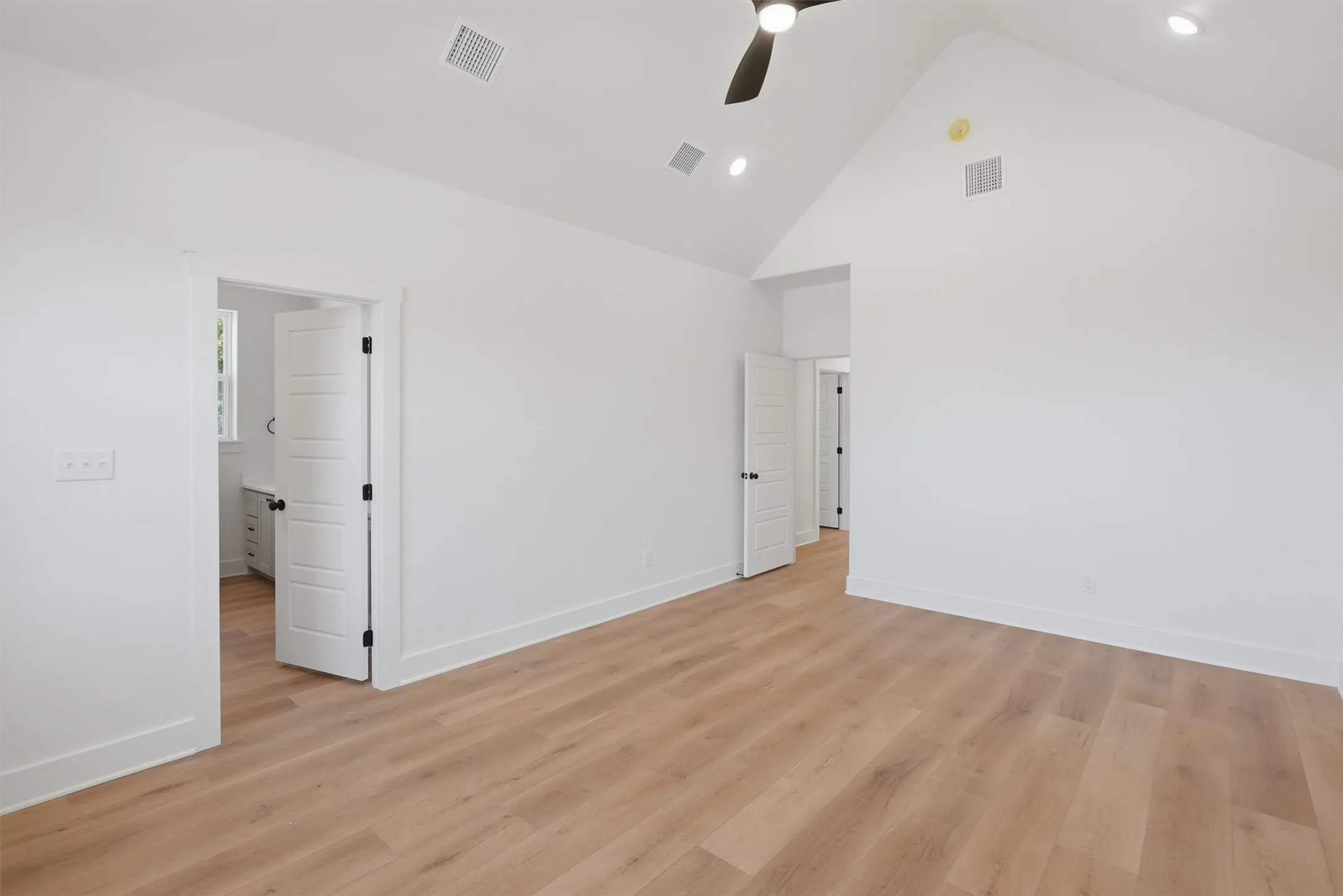 Single Family Residence For Sale in Hood County , 821 Harness Trail, Granbury, Texas 76049, 3 Bedroom, 3 Bathroom, Garage spaces, 1,936 Sqft, built in 2026, New Construction - Incomplete, mls#21211828, Real Estate Agent in Granbury, Homes For Sale in Hood county, Homes For Sale in Granbury, Realtor in Granbury Texas, Real Estate Brokerage Independent Realty Texas, Luminita Cordes Realtor