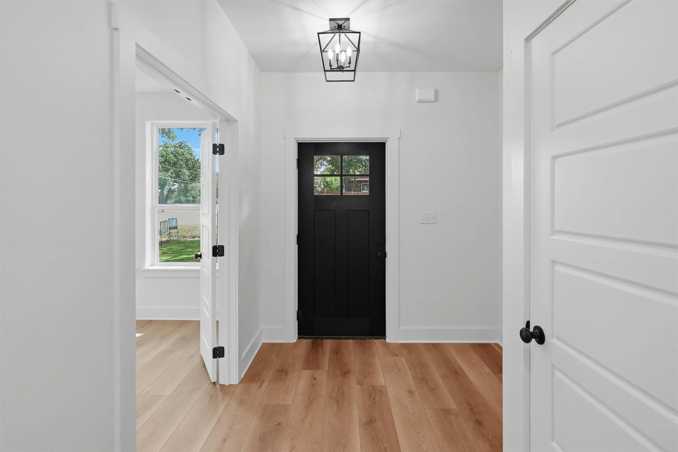 Single Family Residence For Sale in Hood County , 821 Harness Trail, Granbury, Texas 76049, 3 Bedroom, 3 Bathroom, Garage spaces, 1,936 Sqft, built in 2026, New Construction - Incomplete, mls#21211828, Real Estate Agent in Granbury, Homes For Sale in Hood county, Homes For Sale in Granbury, Realtor in Granbury Texas, Real Estate Brokerage Independent Realty Texas, Luminita Cordes Realtor