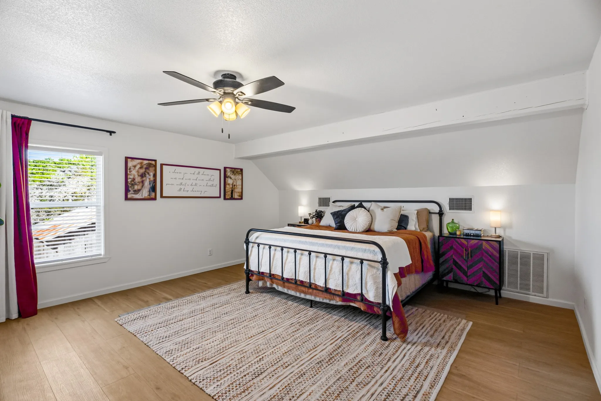 Single Family Residence For Sale in Hood County , 4700 Rock Church Highway, Tolar, Texas 76476, 5 Bedroom, 3 Bathroom, 6 Garage spaces, 2,640 Sqft, built in 1984, mls#21212978, Real Estate Agent in Tolar, Homes For Sale in Hood county, Homes For Sale in Tolar, Realtor in Tolar Texas, Real Estate Brokerage Independent Realty Texas, Luminita Cordes Realtor