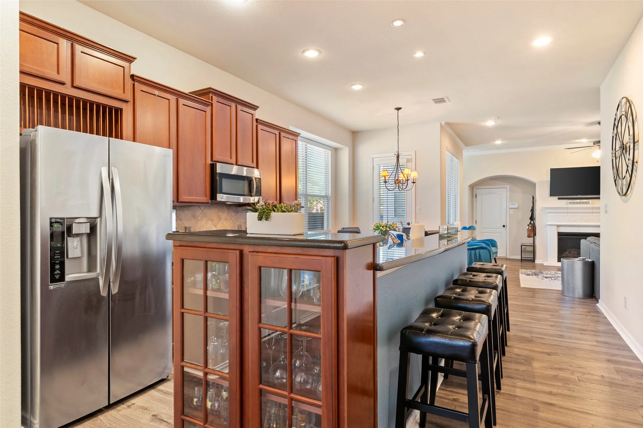 Single Family Residence For Sale in Denton County , 2476 Deer Run, Lewisville, Texas 75067, 3 Bedroom, 3 Bathroom, 2 Garage spaces, 2,268 Sqft, built in 2008, mls#21213462, Real Estate Agent in Lewisville, Homes For Sale in Denton county, Homes For Sale in Lewisville, Realtor in Lewisville Texas, Real Estate Brokerage Independent Realty Texas, Luminita Cordes Realtor