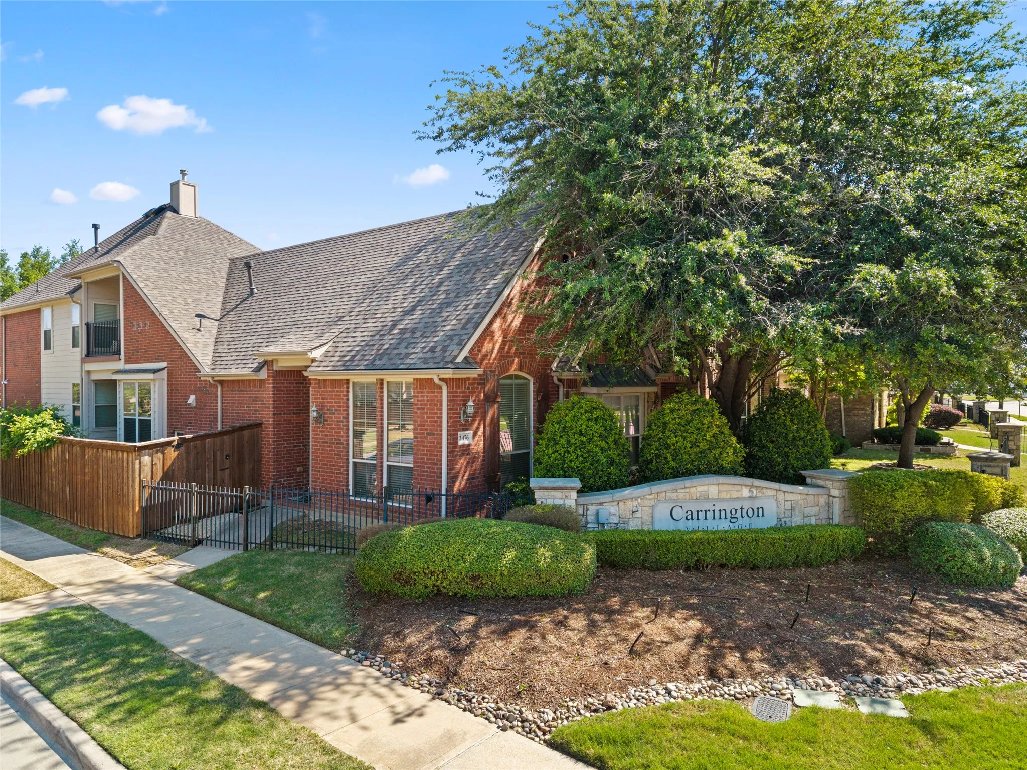 Single Family Residence For Sale in Denton County , 2476 Deer Run, Lewisville, Texas 75067, 3 Bedroom, 3 Bathroom, 2 Garage spaces, 2,268 Sqft, built in 2008, mls#21213462, Real Estate Agent in Lewisville, Homes For Sale in Denton county, Homes For Sale in Lewisville, Realtor in Lewisville Texas, Real Estate Brokerage Independent Realty Texas, Luminita Cordes Realtor