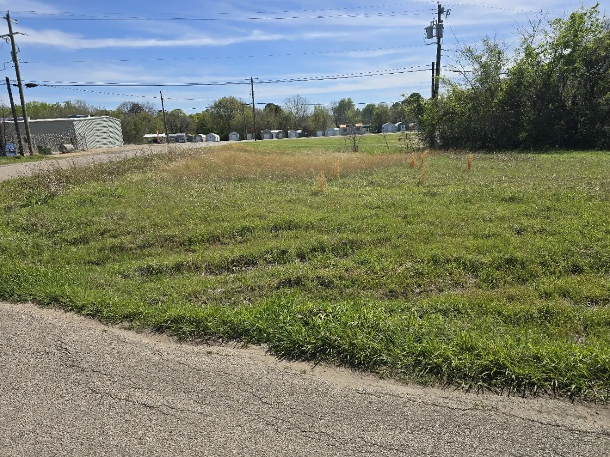 Unimproved Land For Sale in Henderson County , Lot 39 Loon Bay Drive, Gun Barrel City, Texas 75156, 0, 0, Garage spaces, 0 Sqft, built in 0, mls#21213406, Real Estate Agent in Gun Barrel City, Homes For Sale in Henderson county, Homes For Sale in Gun Barrel City, Realtor in Gun Barrel City Texas, Real Estate Brokerage Independent Realty Texas, Luminita Cordes Realtor