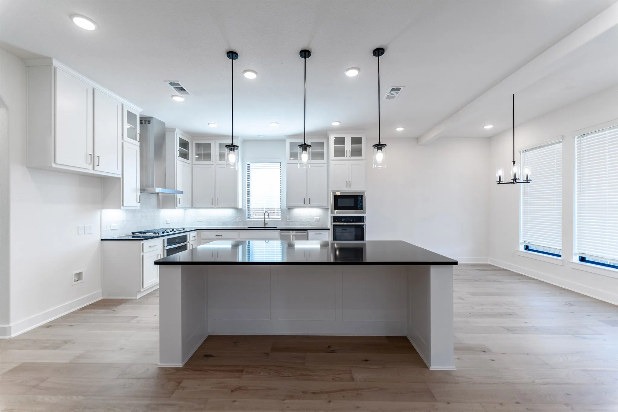Single Family Residence For Sale in Rockwall County , 1814 Costa Verde Drive, Mclendon Chisholm, Texas 75032, 5 Bedroom, 4 Bathroom, 3 Garage spaces, 4,052 Sqft, built in 2025, New Construction - Incomplete, Price $722,901, mls#21213529, Real Estate Agent in Mclendon Chisholm, Homes For Sale in Rockwall county, Homes For Sale in Mclendon Chisholm, Realtor in Mclendon Chisholm Texas, Real Estate Brokerage Independent Realty Texas, Luminita Cordes Realtor