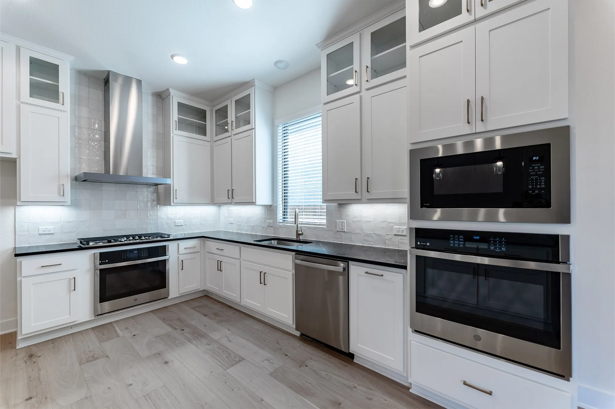 Single Family Residence For Sale in Rockwall County , 1814 Costa Verde Drive, Mclendon Chisholm, Texas 75032, 5 Bedroom, 4 Bathroom, 3 Garage spaces, 4,052 Sqft, built in 2025, New Construction - Incomplete, Price $722,901, mls#21213529, Real Estate Agent in Mclendon Chisholm, Homes For Sale in Rockwall county, Homes For Sale in Mclendon Chisholm, Realtor in Mclendon Chisholm Texas, Real Estate Brokerage Independent Realty Texas, Luminita Cordes Realtor