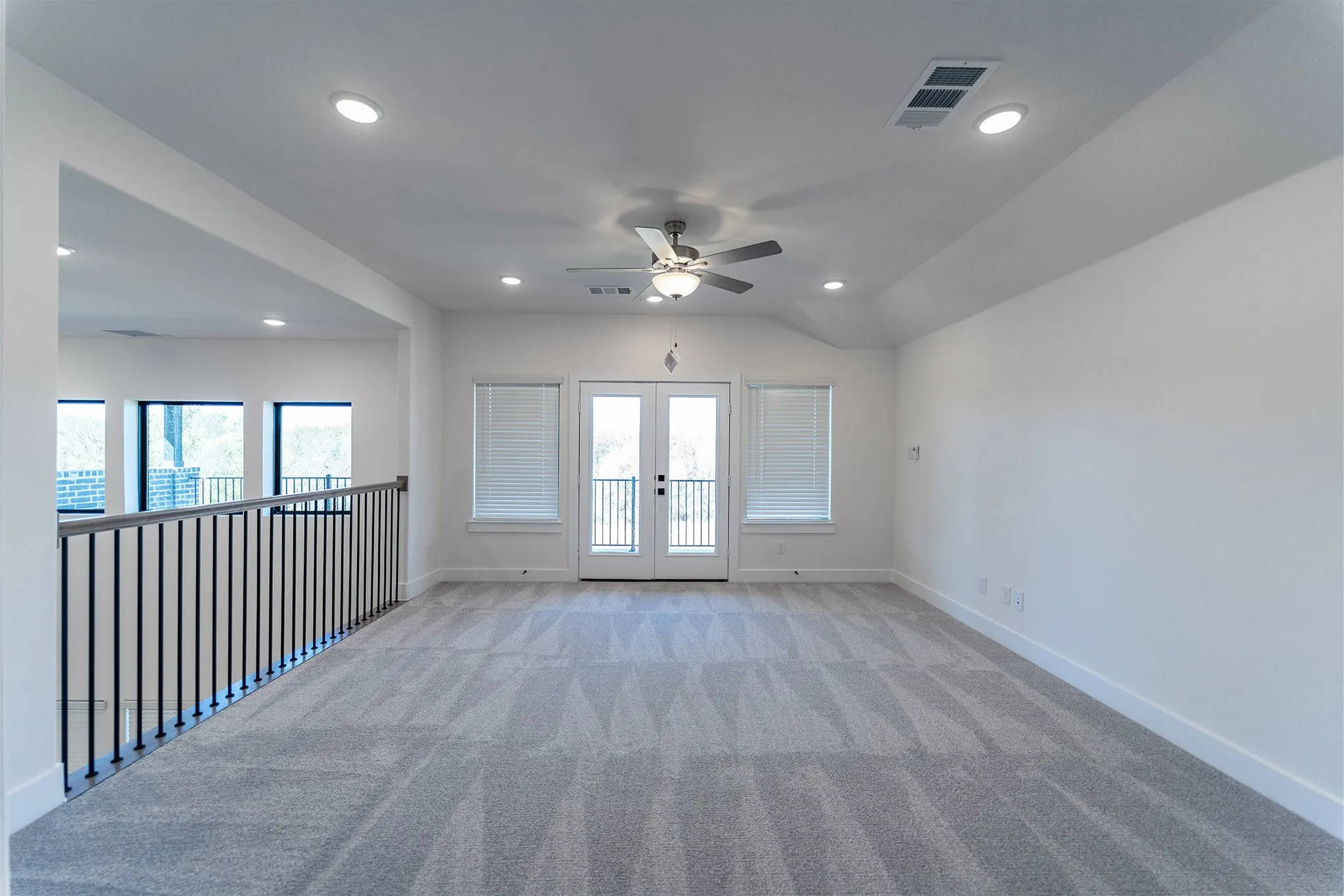 Single Family Residence For Sale in Rockwall County , 1814 Costa Verde Drive, Mclendon Chisholm, Texas 75032, 5 Bedroom, 4 Bathroom, 3 Garage spaces, 4,052 Sqft, built in 2025, New Construction - Incomplete, Price $722,901, mls#21213529, Real Estate Agent in Mclendon Chisholm, Homes For Sale in Rockwall county, Homes For Sale in Mclendon Chisholm, Realtor in Mclendon Chisholm Texas, Real Estate Brokerage Independent Realty Texas, Luminita Cordes Realtor