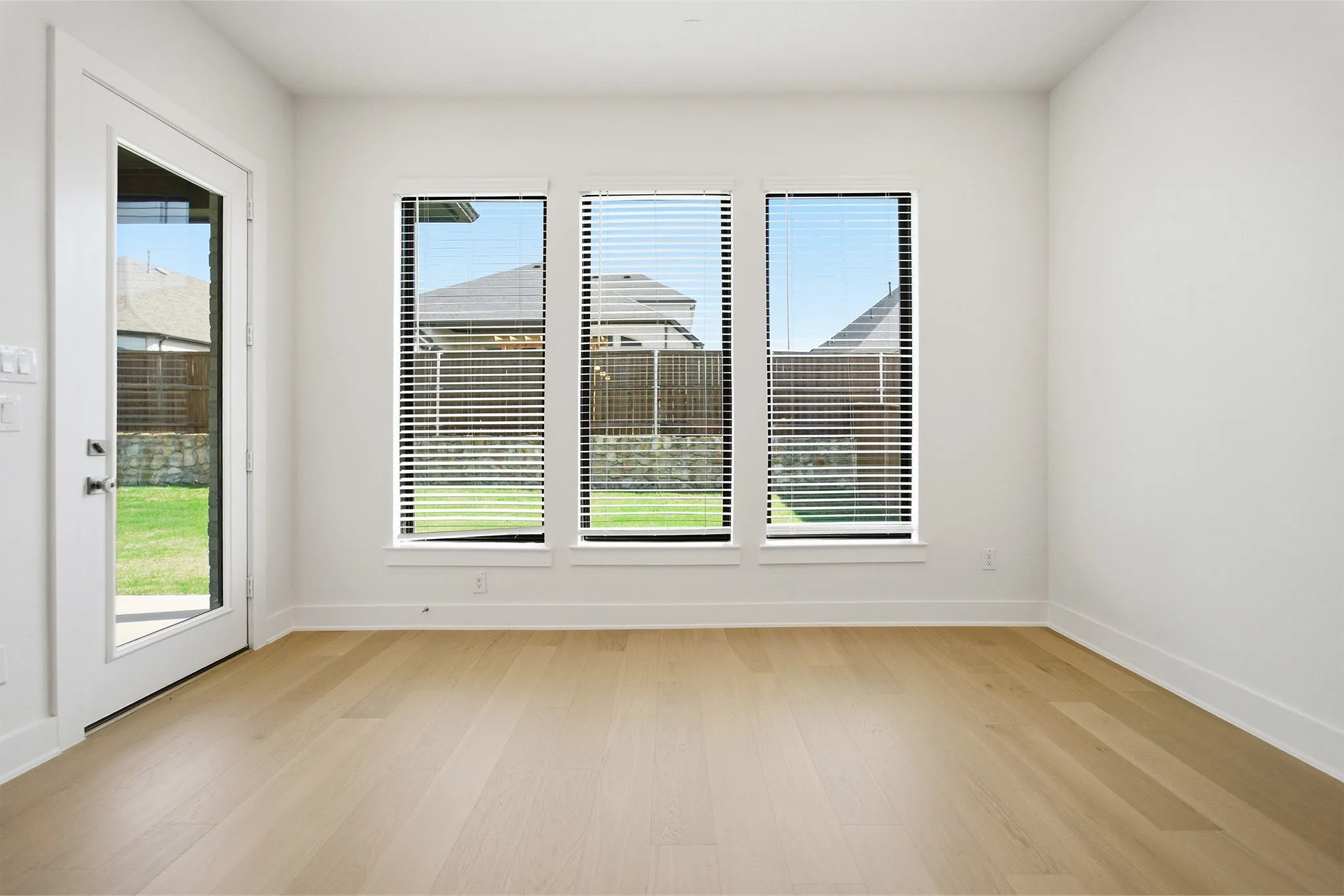 Single Family Residence For Sale in Rockwall County , 1725 Salvatore, Mclendon Chisholm, Texas 75032, 5 Bedroom, 5 Bathroom, 2 Garage spaces, 4,299 Sqft, built in 2025, mls#21213569, Real Estate Agent in Mclendon Chisholm, Homes For Sale in Rockwall county, Homes For Sale in Mclendon Chisholm, Realtor in Mclendon Chisholm Texas, Real Estate Brokerage Independent Realty Texas, Luminita Cordes Realtor