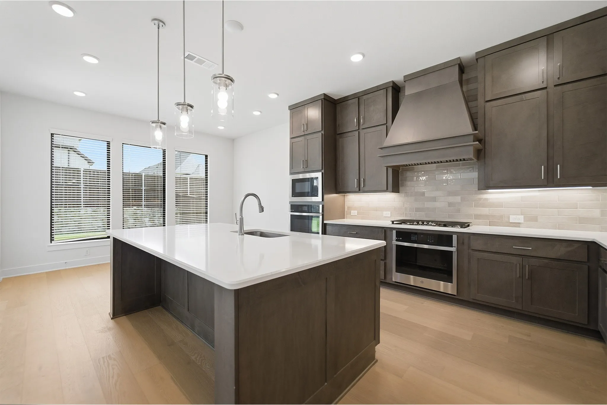 Single Family Residence For Sale in Rockwall County , 1725 Salvatore, Mclendon Chisholm, Texas 75032, 5 Bedroom, 5 Bathroom, 2 Garage spaces, 4,299 Sqft, built in 2025, mls#21213569, Real Estate Agent in Mclendon Chisholm, Homes For Sale in Rockwall county, Homes For Sale in Mclendon Chisholm, Realtor in Mclendon Chisholm Texas, Real Estate Brokerage Independent Realty Texas, Luminita Cordes Realtor