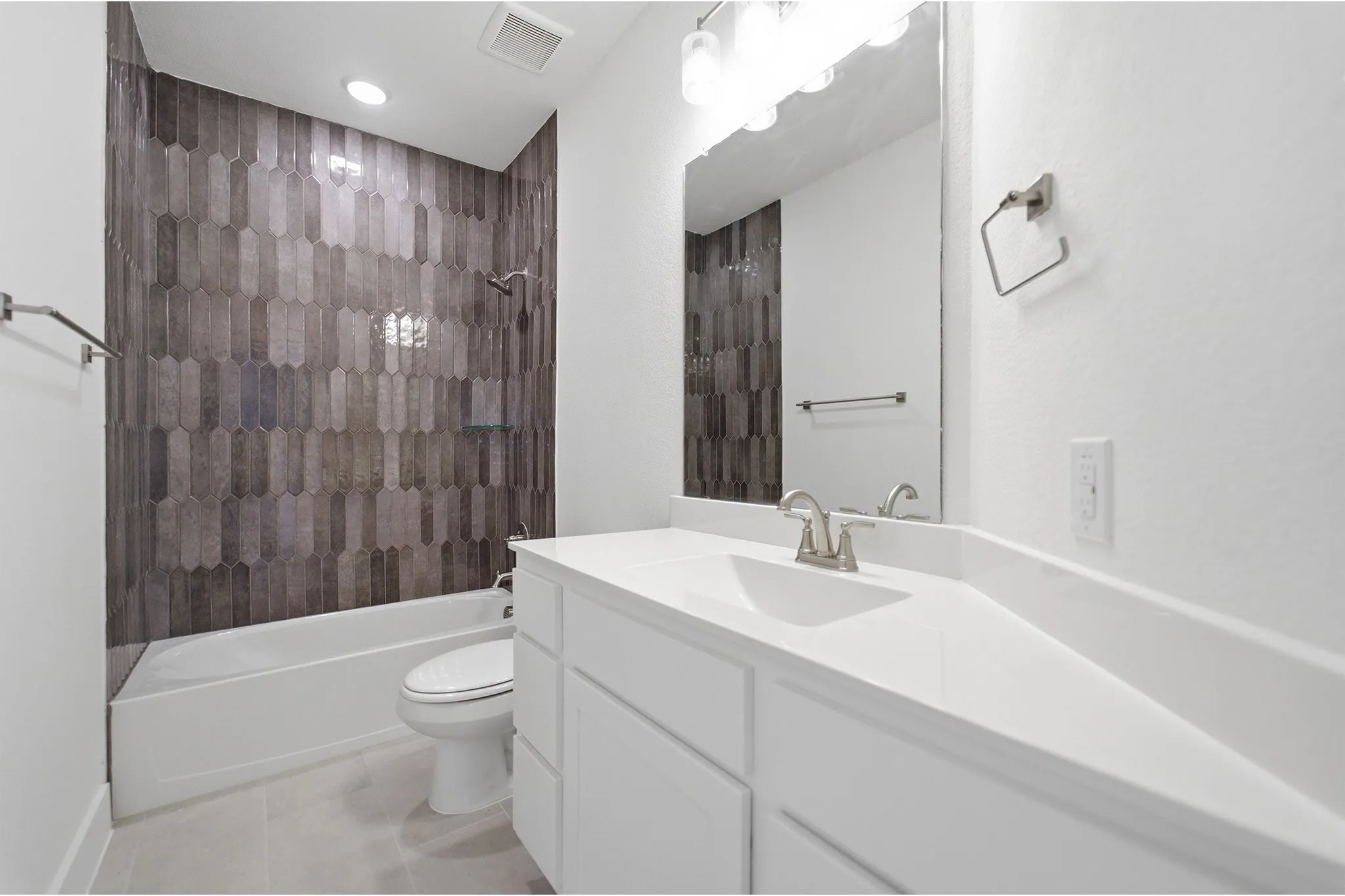 Single Family Residence For Sale in Rockwall County , 1725 Salvatore, Mclendon Chisholm, Texas 75032, 5 Bedroom, 5 Bathroom, 2 Garage spaces, 4,299 Sqft, built in 2025, mls#21213569, Real Estate Agent in Mclendon Chisholm, Homes For Sale in Rockwall county, Homes For Sale in Mclendon Chisholm, Realtor in Mclendon Chisholm Texas, Real Estate Brokerage Independent Realty Texas, Luminita Cordes Realtor
