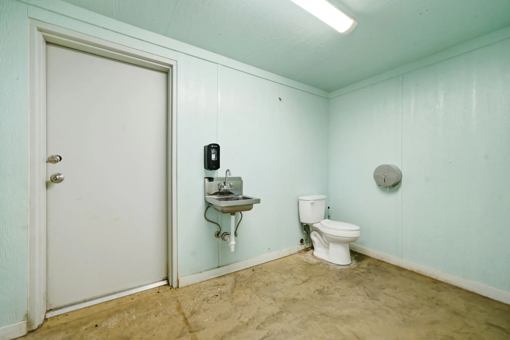 Bathroom in Shop